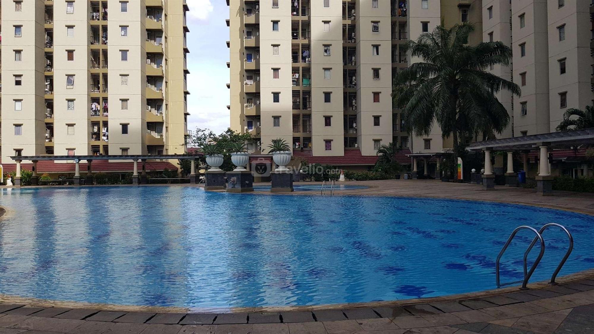 Comfort 2br Mediterania Palace Residences By Travelio