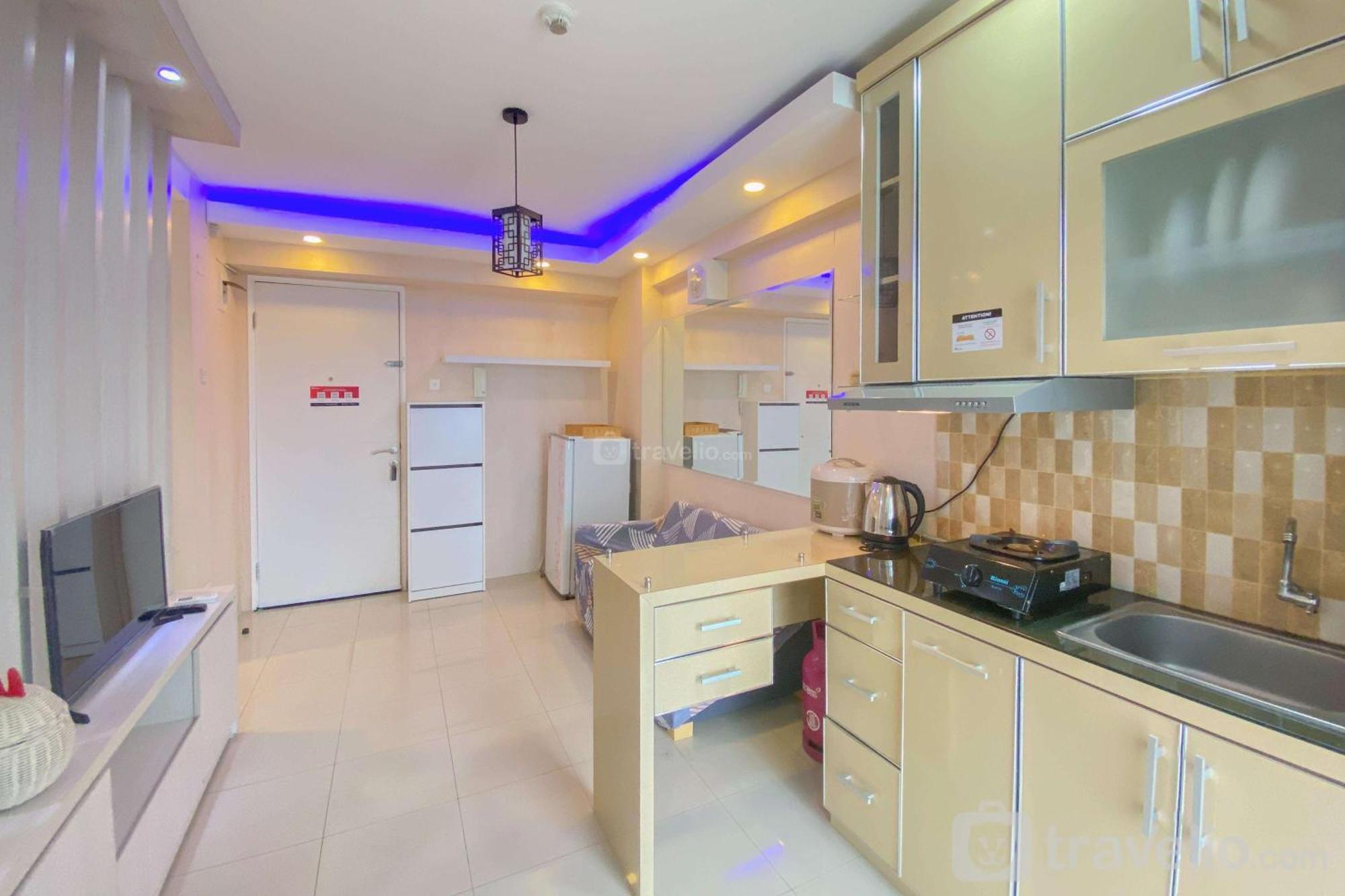 Apartment And Spacious At Bassura By Travelio *