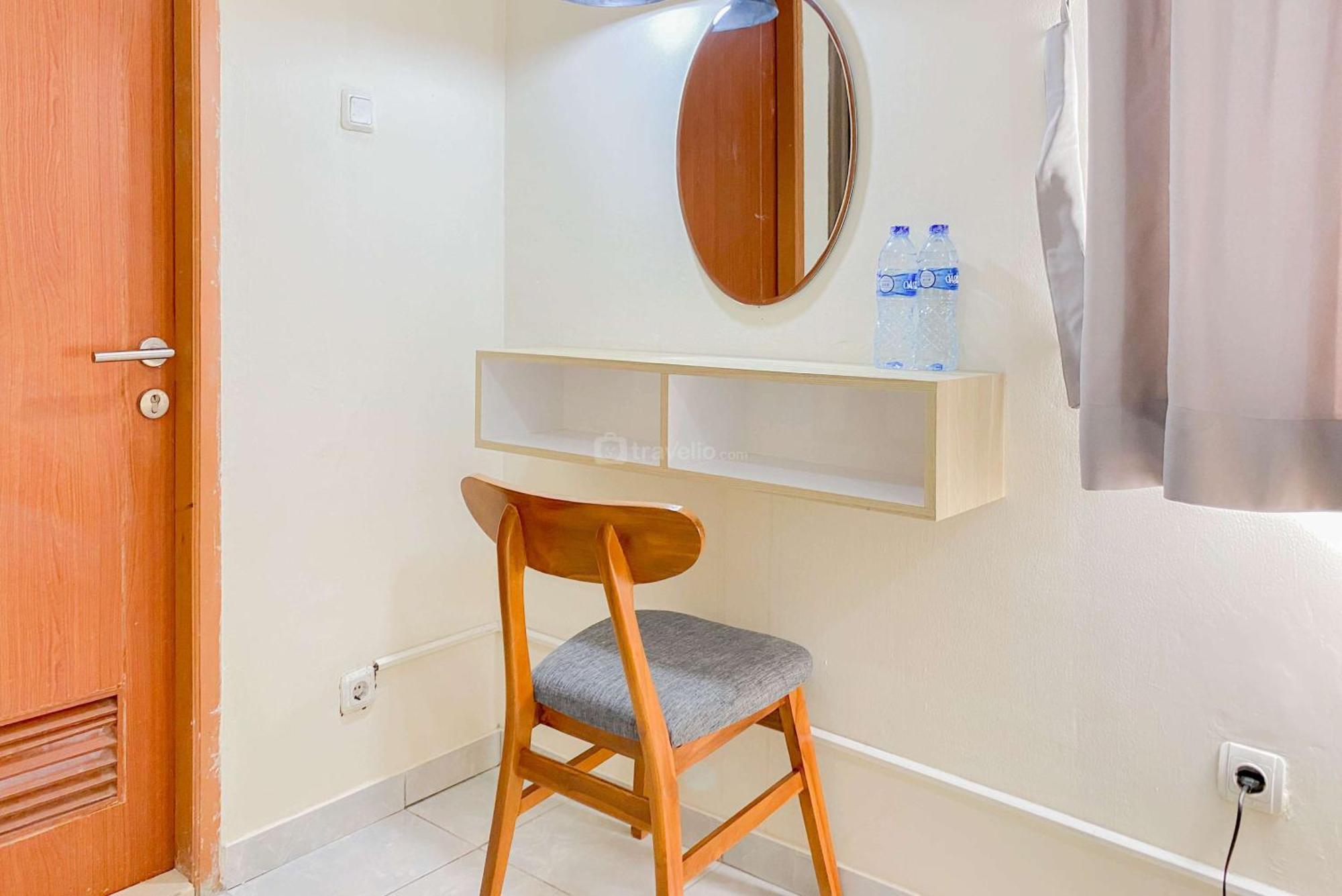 Comfort And Homey Grand Palace Kemayoran By Travelio Apartemen Jakarta