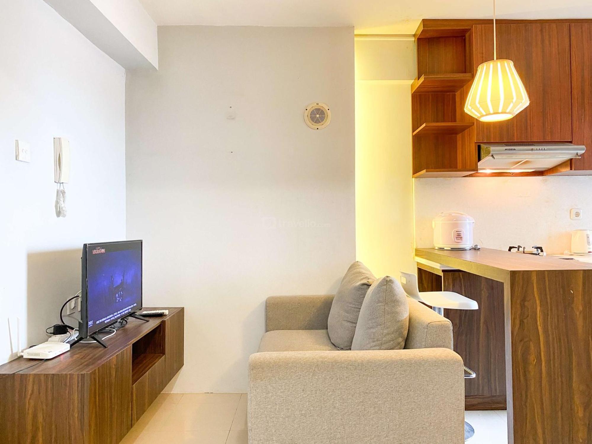 Apartment Good And Minimalist 1br At Bassura By Travelio