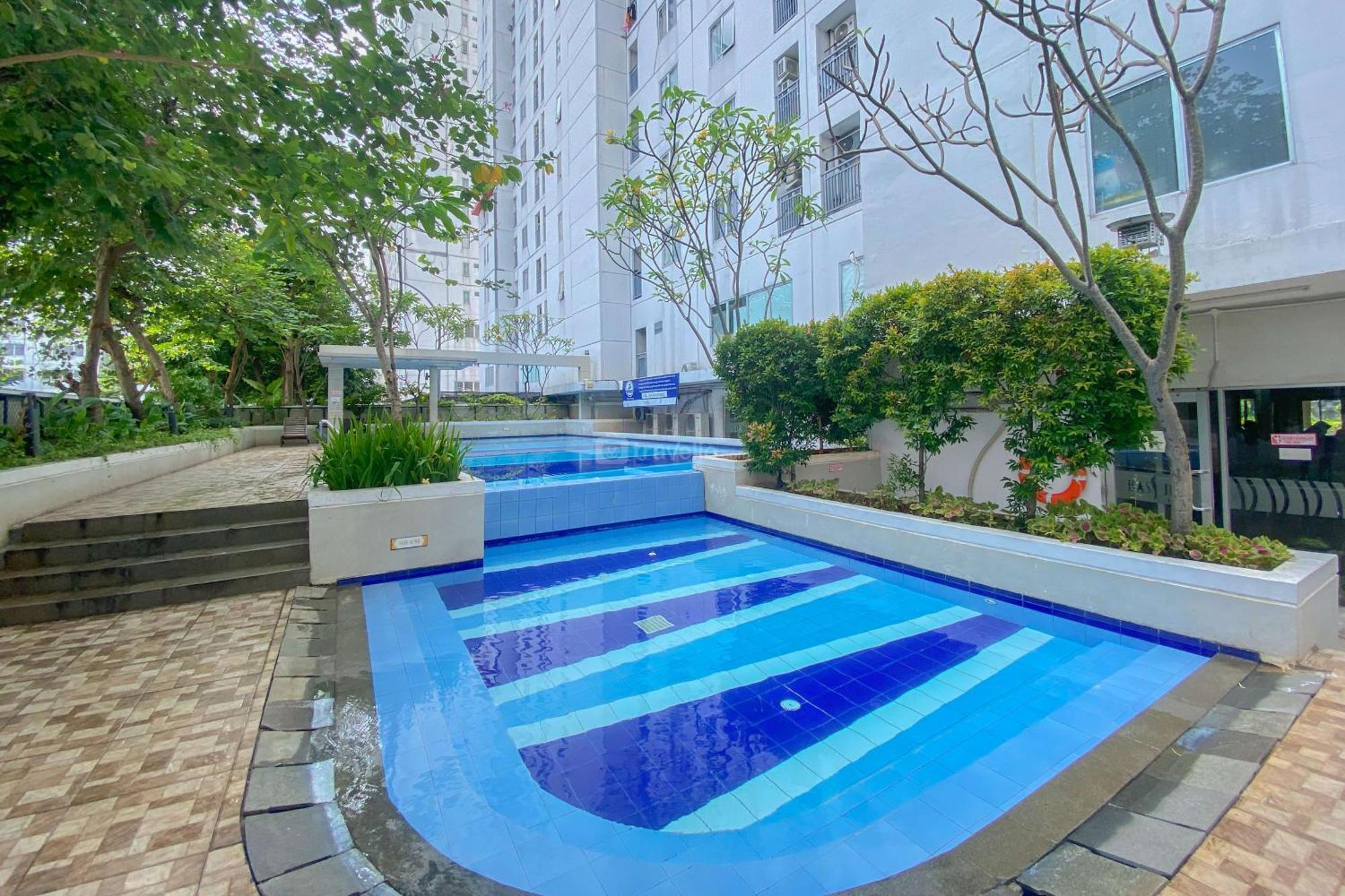 Apartment Good And Minimalist 1br At Bassura By Travelio Jakarta
