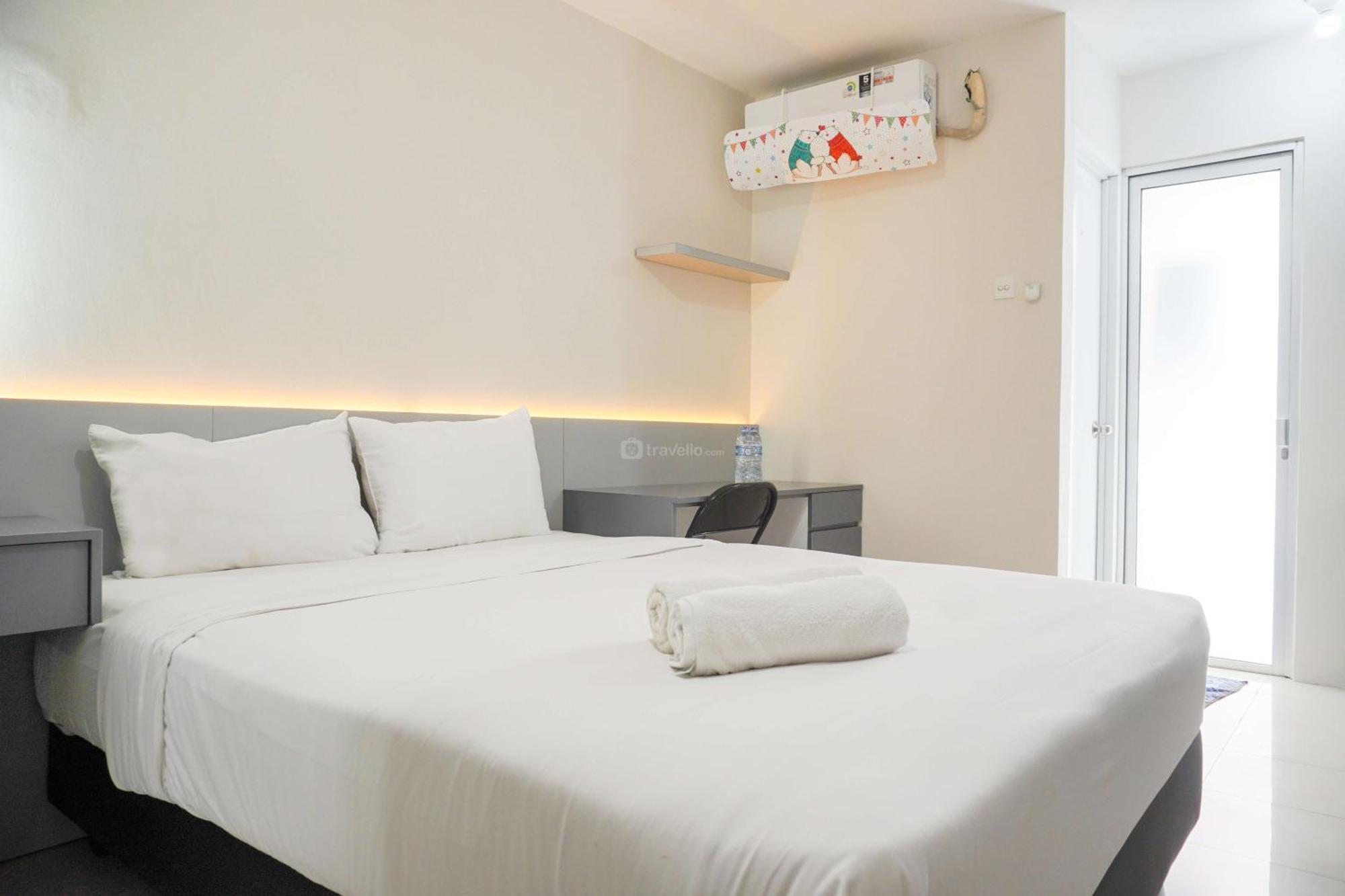 Strategic And Warm At Bassura By Travelio Jacarta