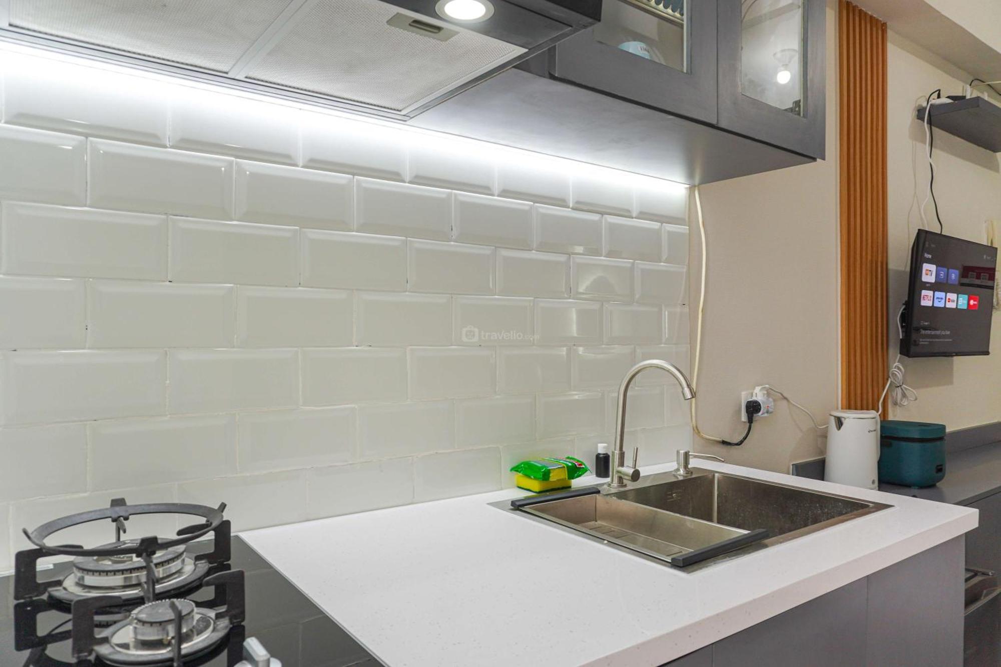 Strategic And Warm At Bassura By Travelio Apartamento *