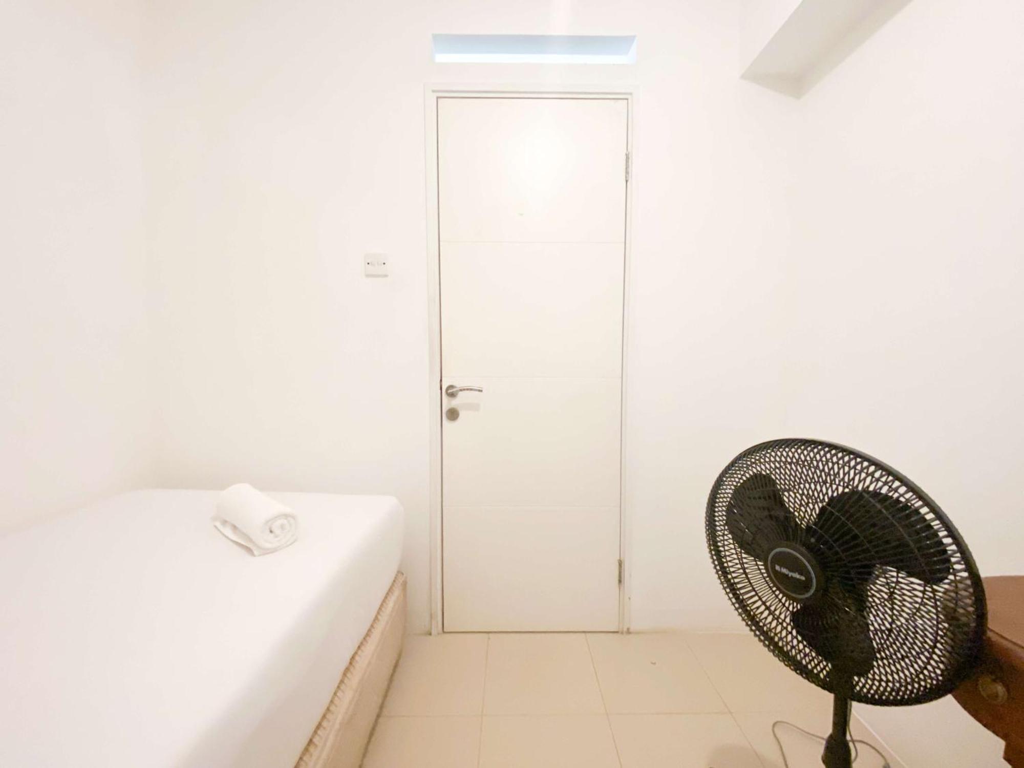Well Furnished And Homey 2br Bassura By Travelio Apartment