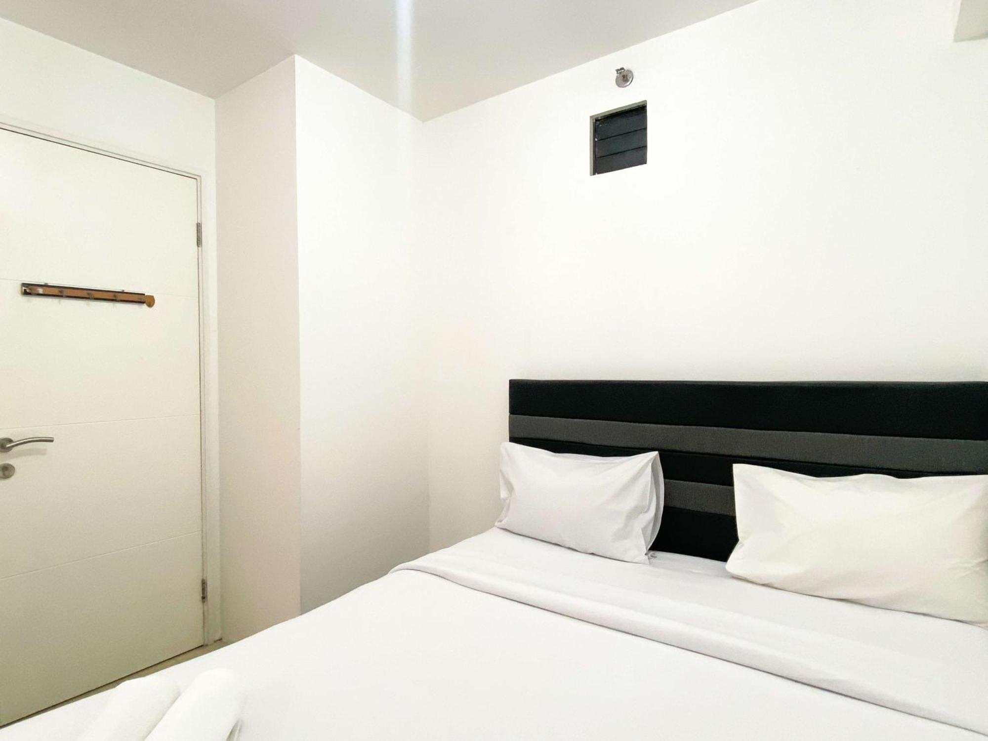 Well Furnished And Homey 2br Bassura By Travelio Apartment *