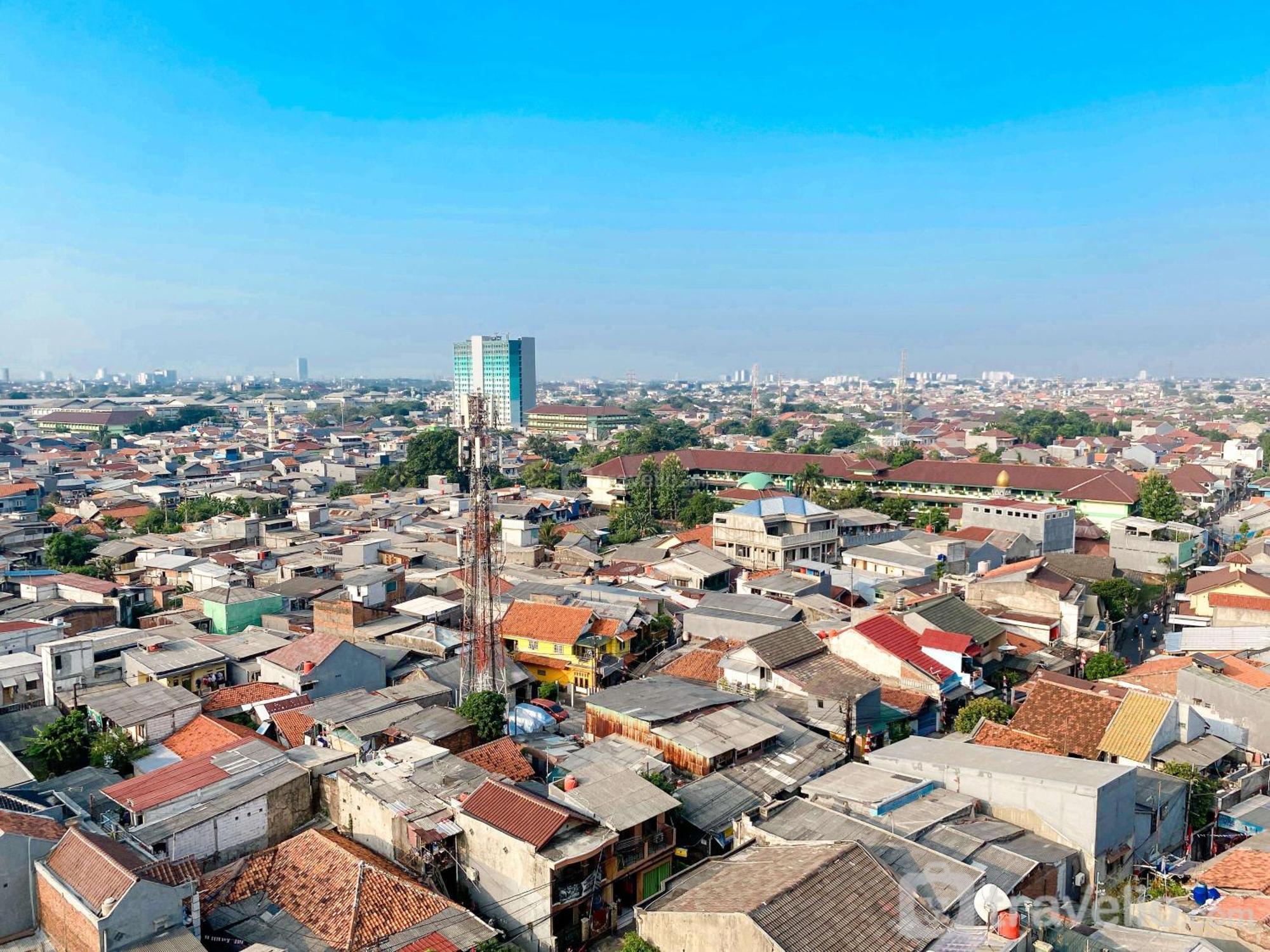 Strategic And Cozy At Bassura By Travelio Apartment Jakarta