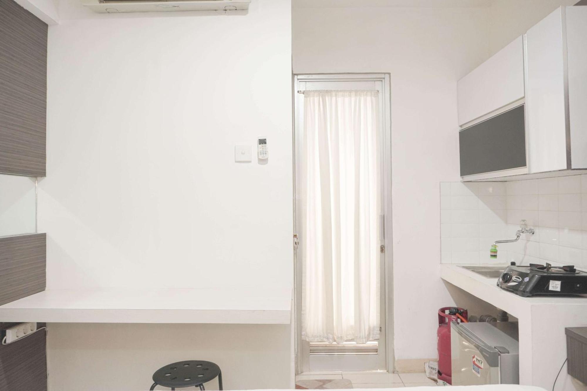 Cozy Living At Bay Pluit By Travelio