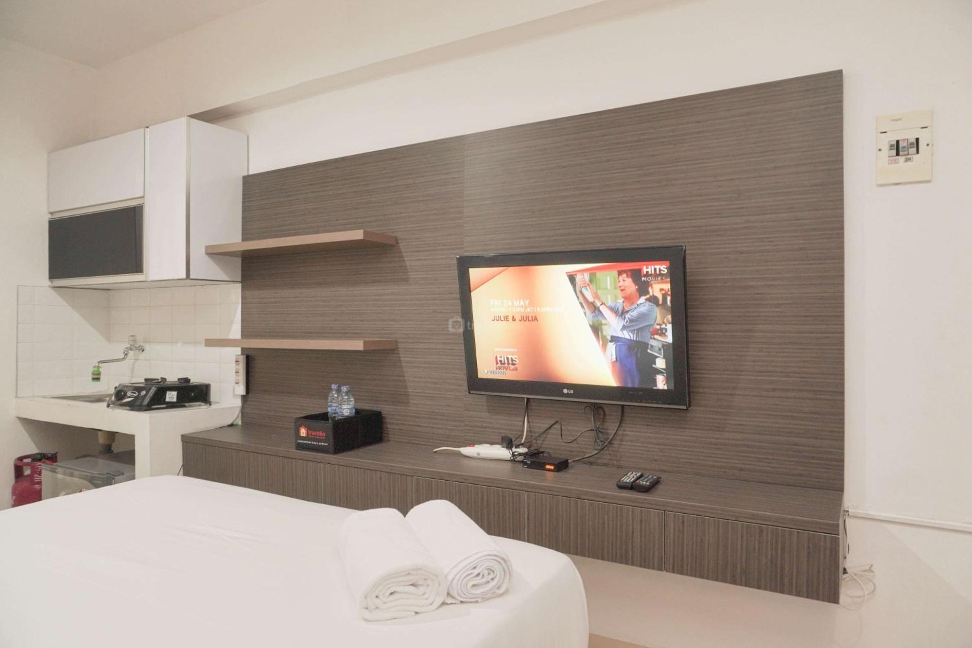 Cozy Living At Bay Pluit By Travelio *
