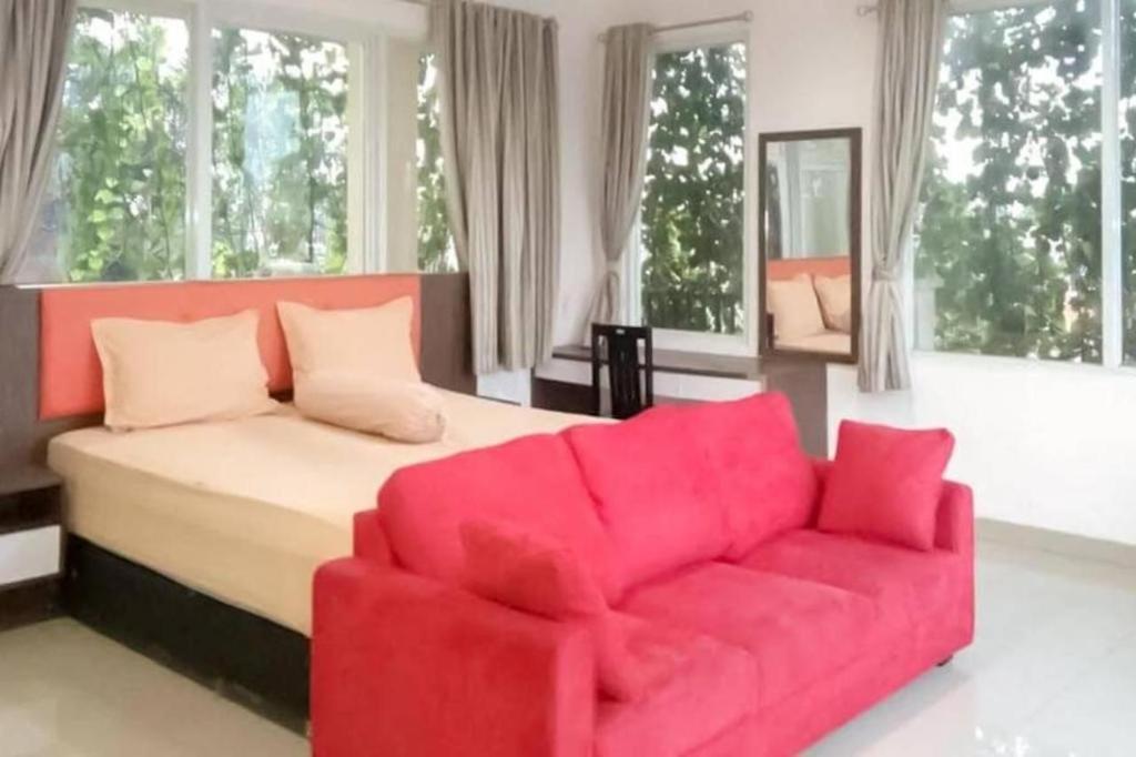 Hotel Ragunan Syaridin Mitra Reddoorz