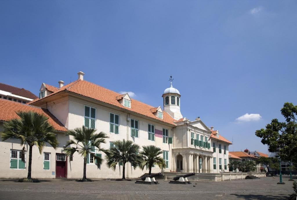 Hotel Capital O 297 45 Jakarta