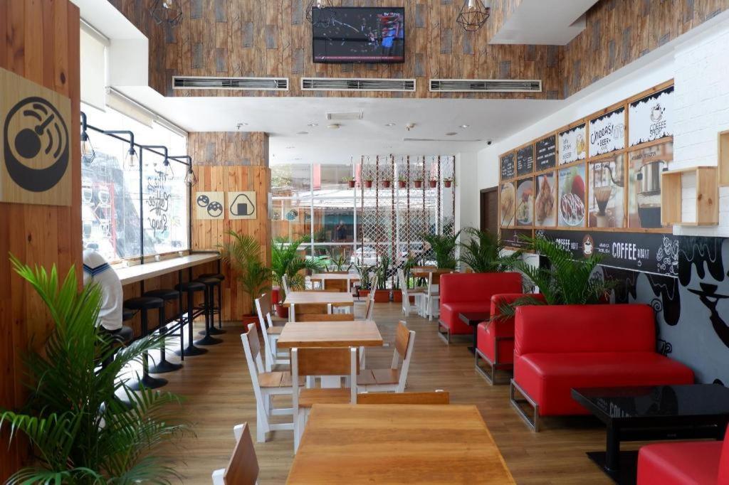 Redstar 3* Jakarta