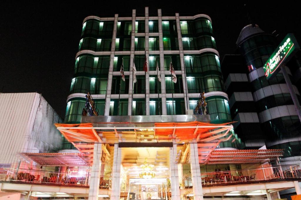Hotel Business