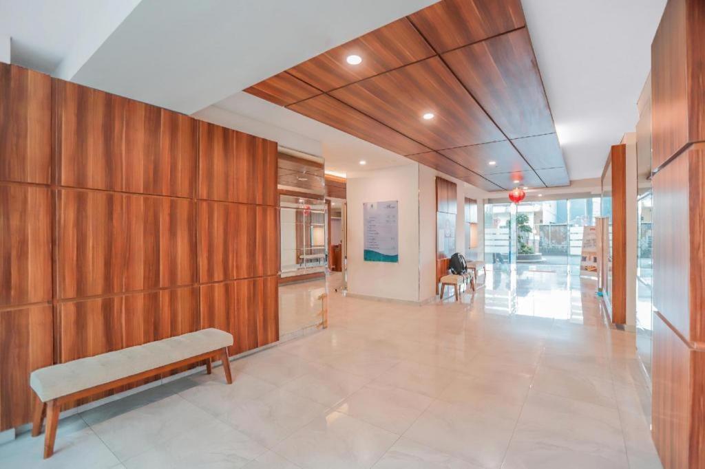 Flagship 210 Amethyst Kemayoran Hotel