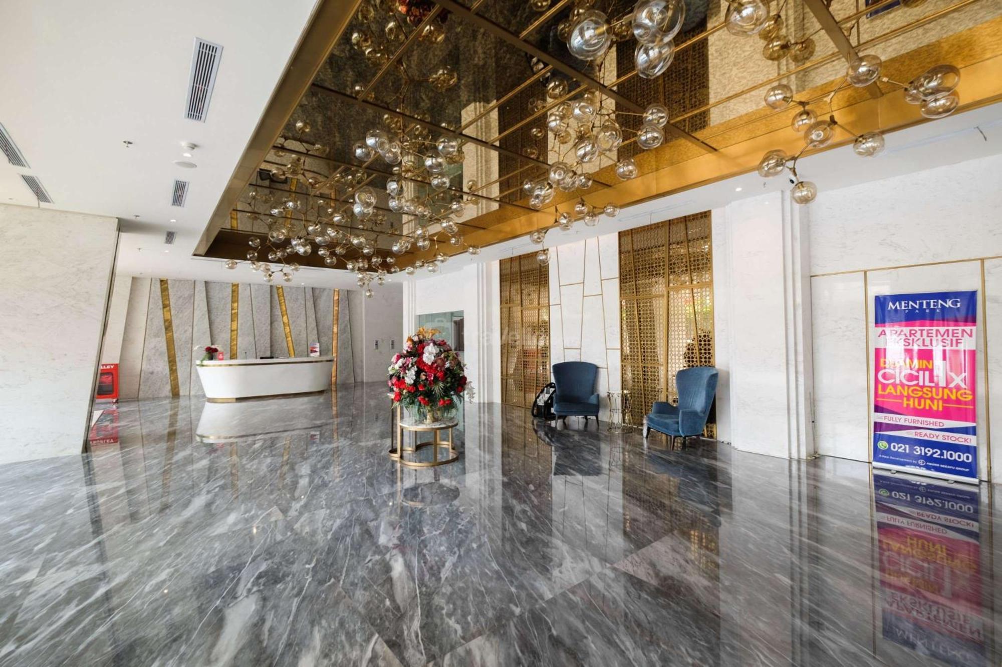 Comfort And Modern Look Menteng Park By Travelio * Jakarta