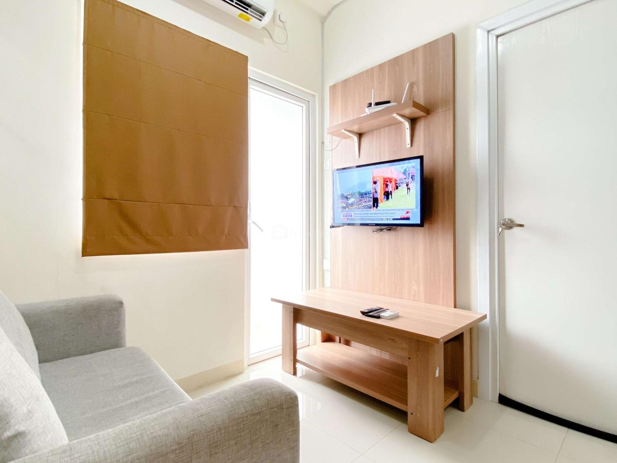 Comfort Designed 2br Pramuka By Travelio Jakarta