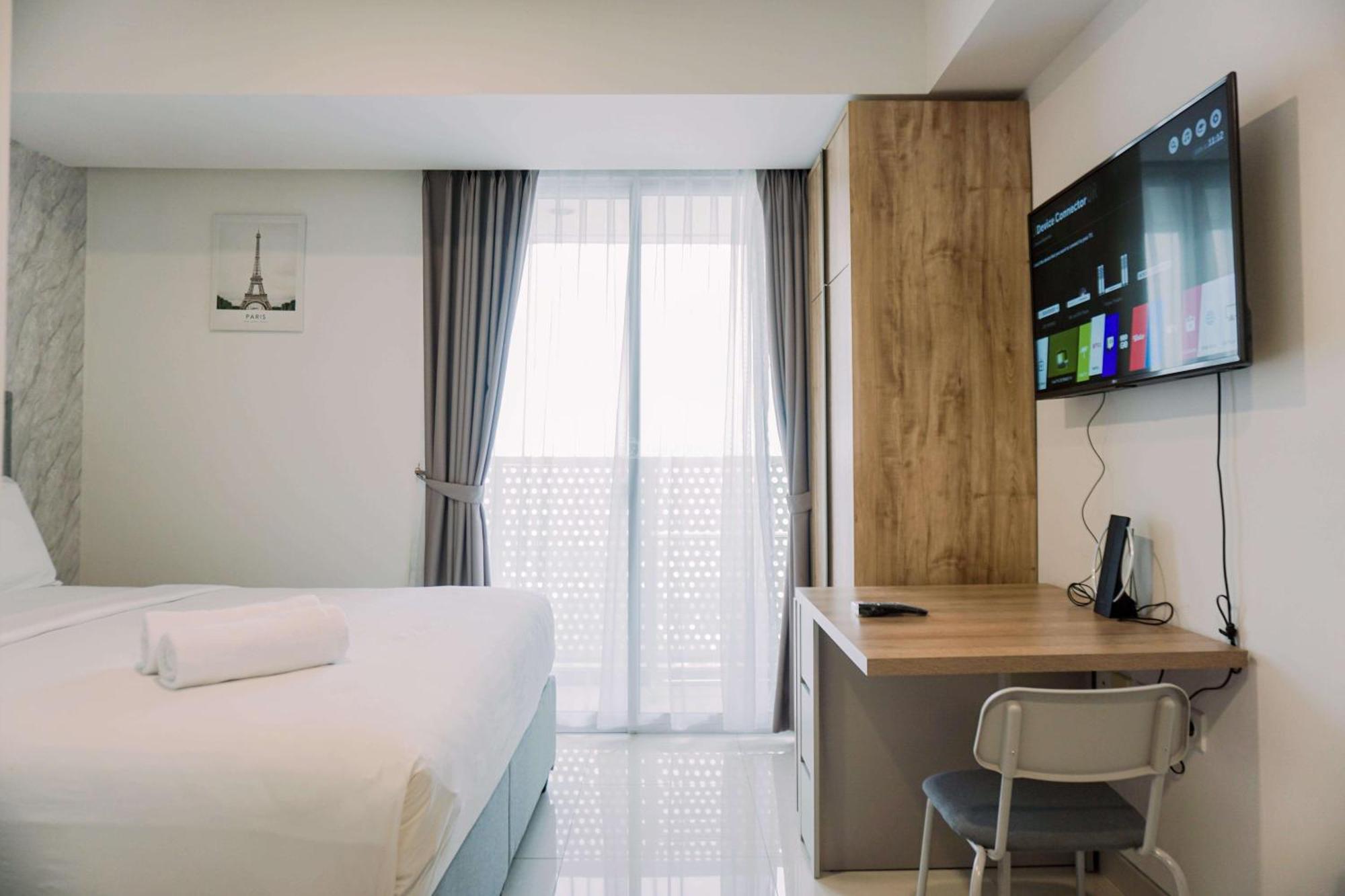Apartment Homey And Warm At West Vista By Travelio Jakarta