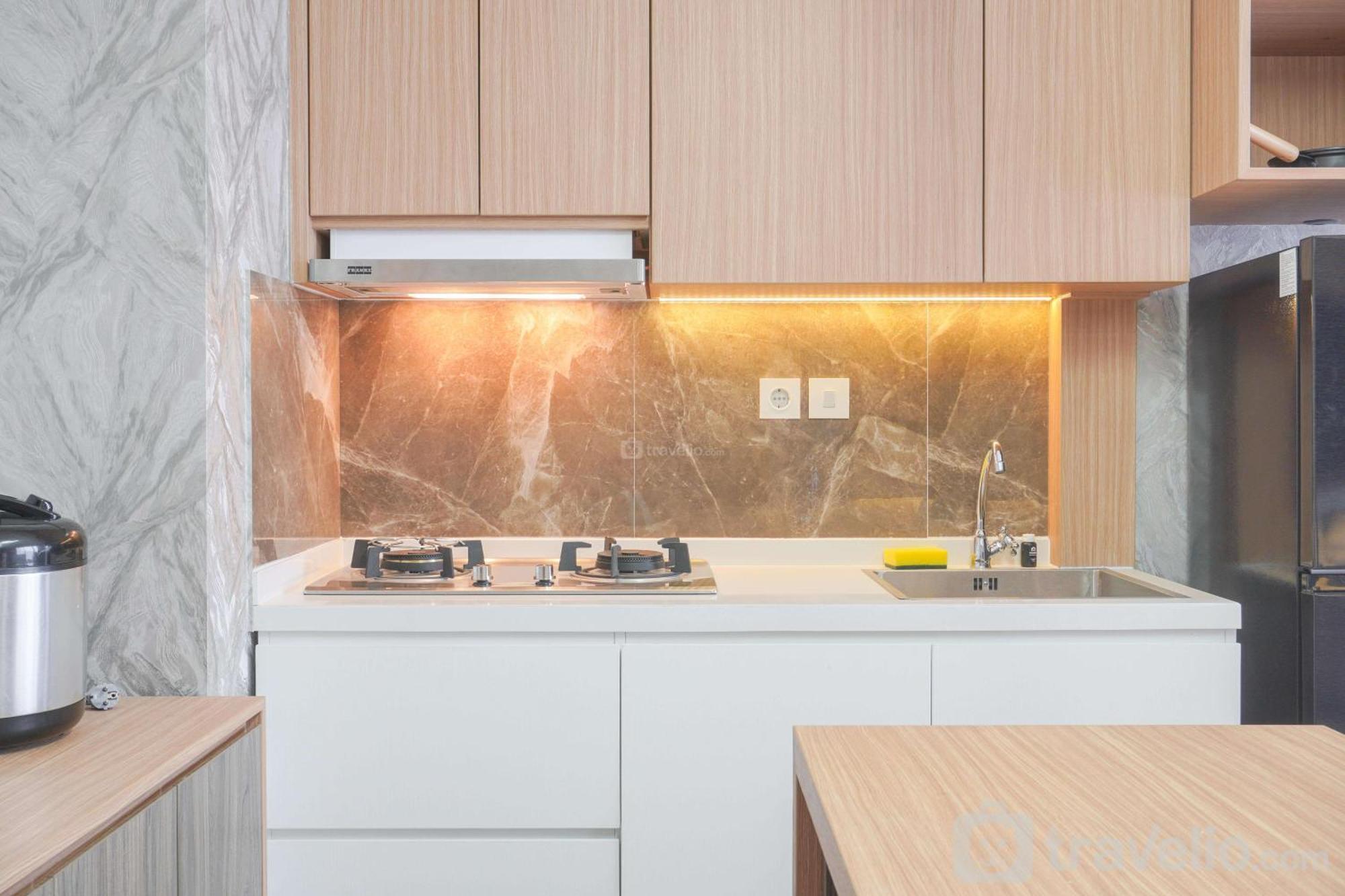Comfort And Modern Look 2br At 26th Floor Samara By Travelio *