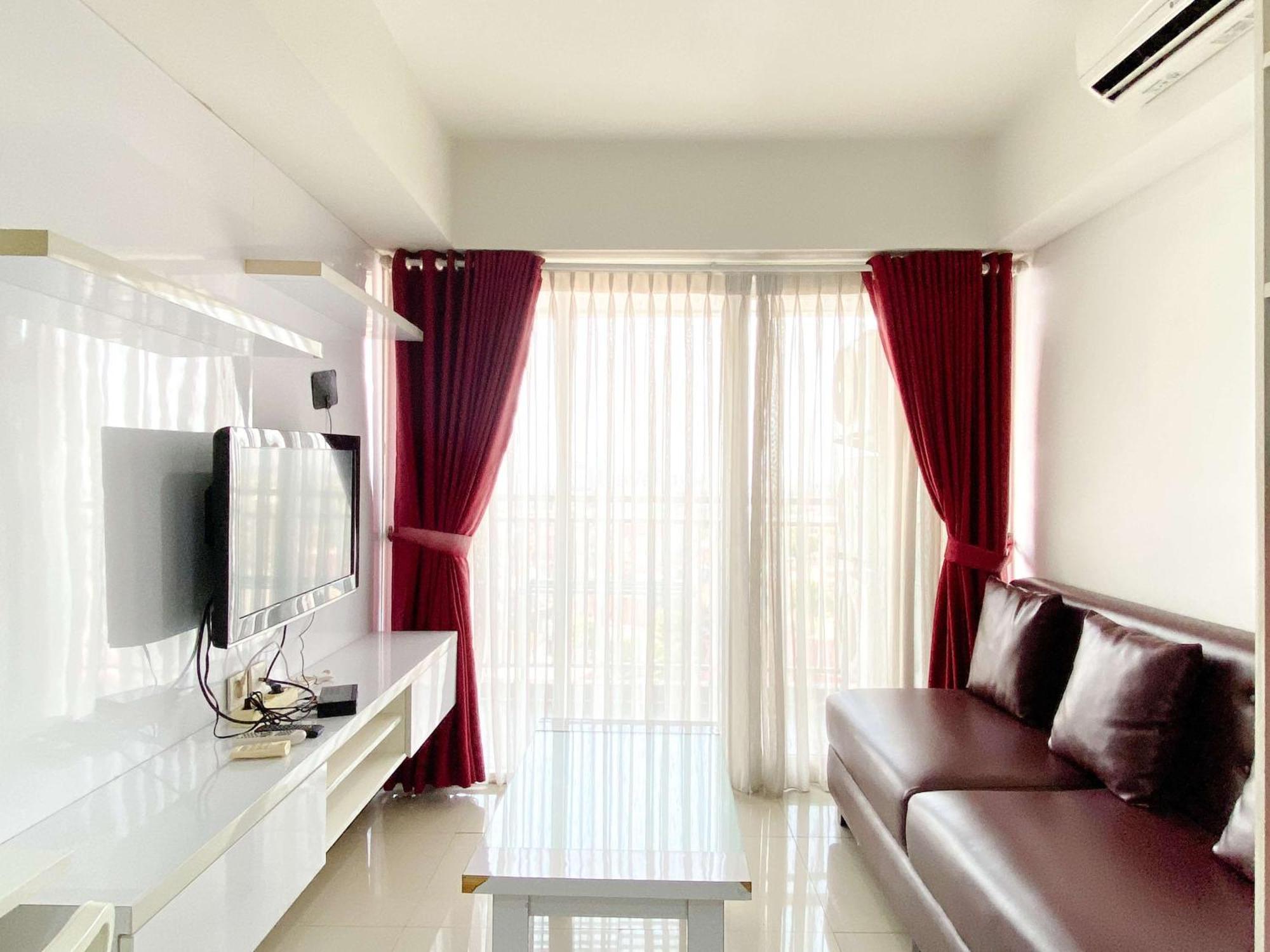 Apartment Comfort And Homey 2br At H By Travelio