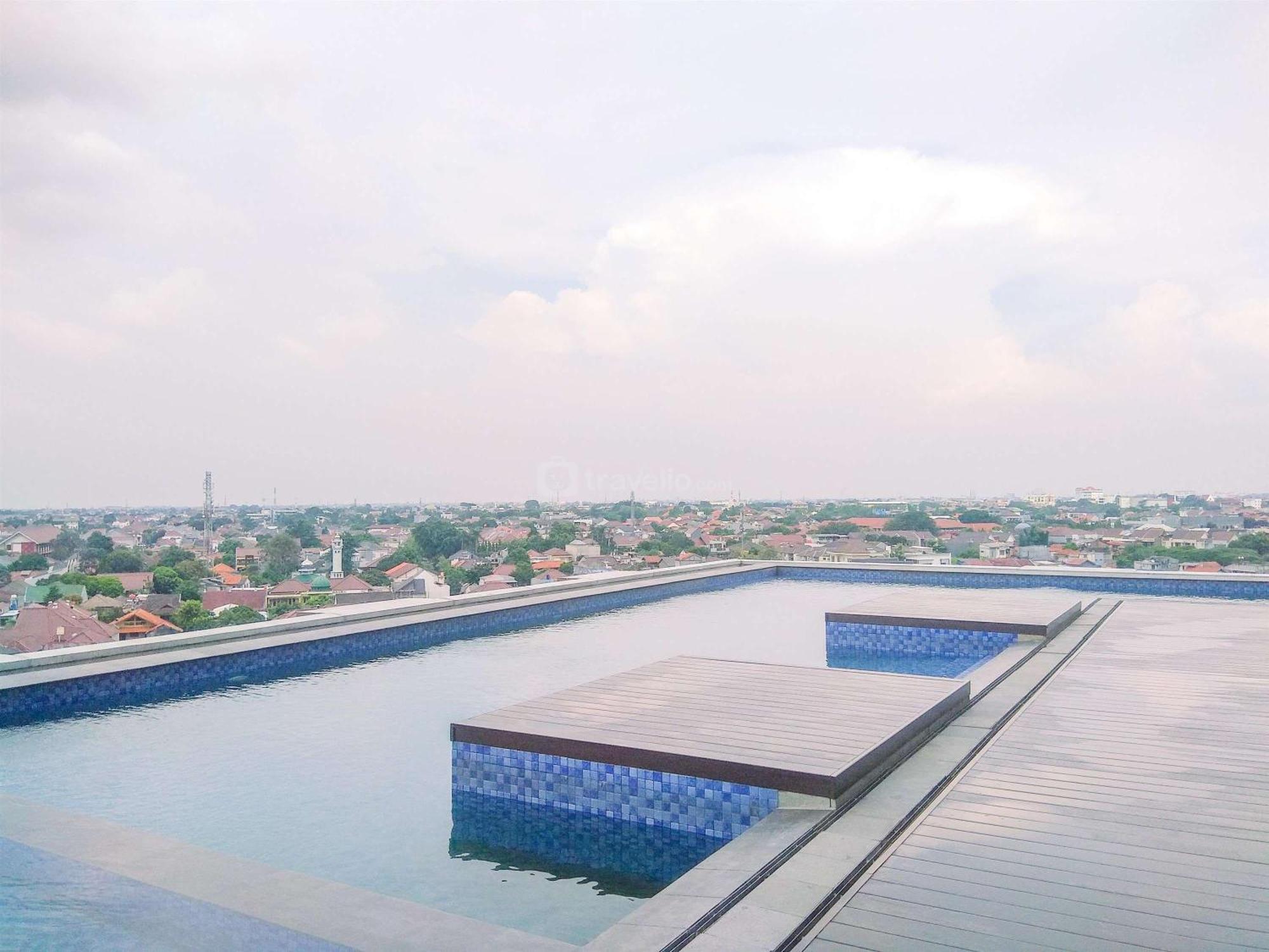 Modern Look And Comfy 2br At Vasaka Solterra By Travelio * Jakarta
