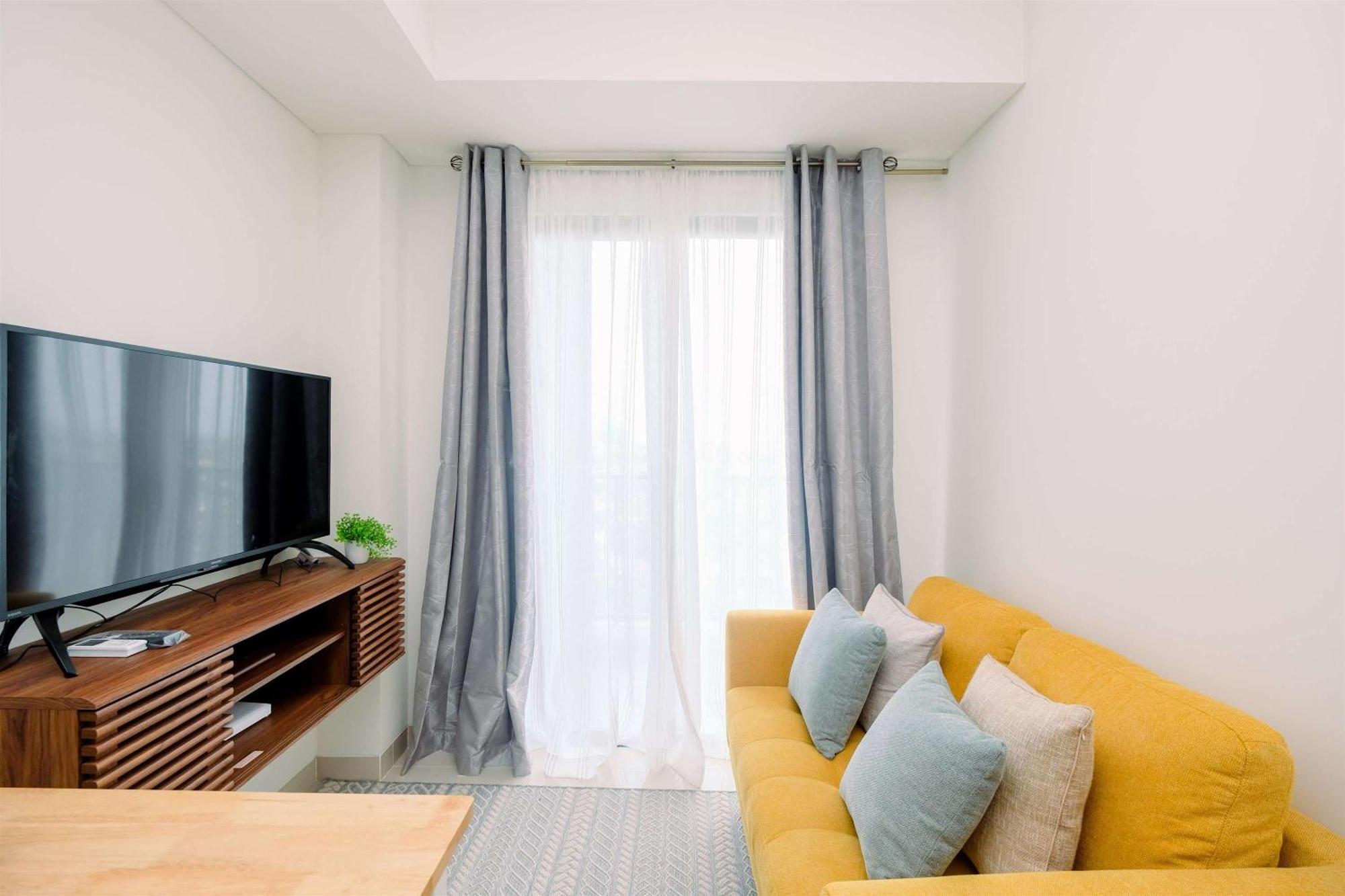 Modern Look And Comfy 2br At Vasaka Solterra By Travelio Apartment