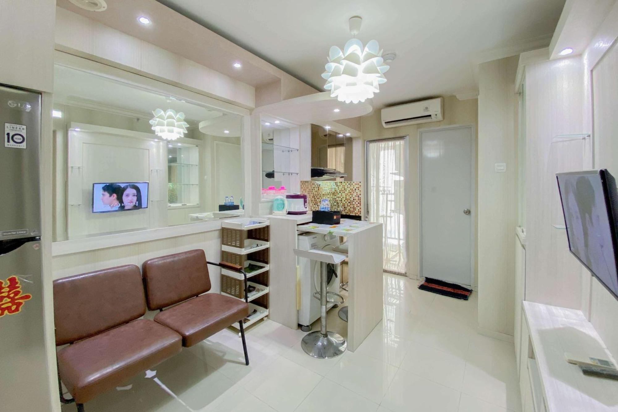 Apartment Comfortable And Homey 2br At Bassura By Travelio *