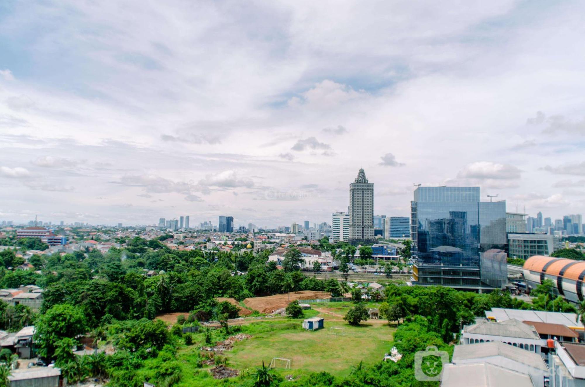 Minimalist And Comfort Living 2br At Signature Park Grande By Travelio Apartment