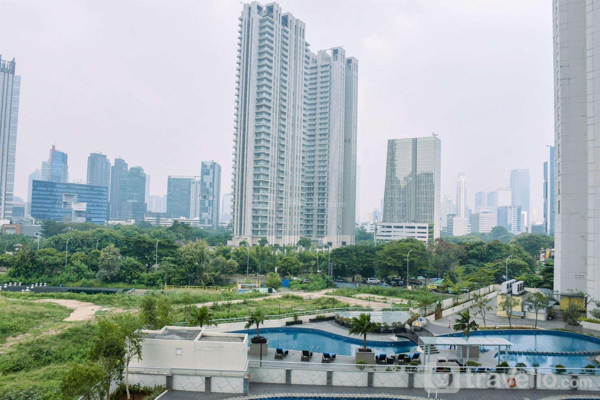 Apartment And Homey 1br At The Wave Kuningan By Travelio