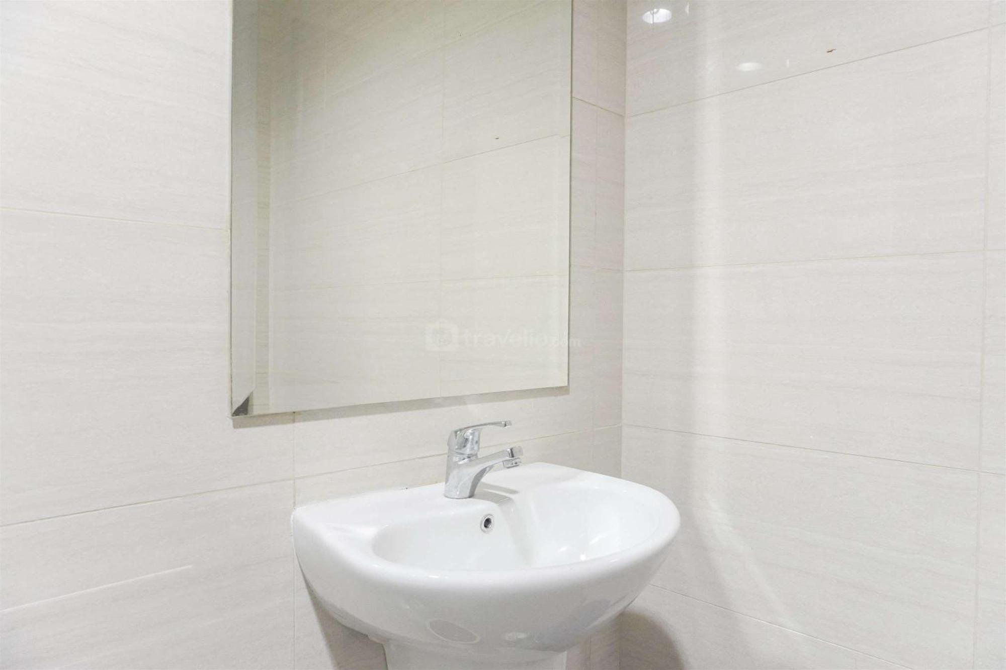 Well Design And Homey 1br Ciputra International By Travelio Jakarta