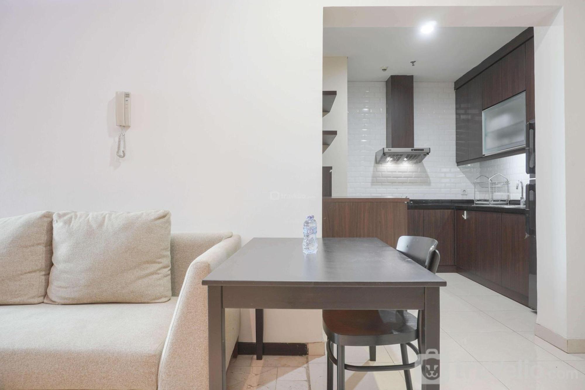 Comfort And Minimalist 3br At Bellagio By Travelio Jakarta