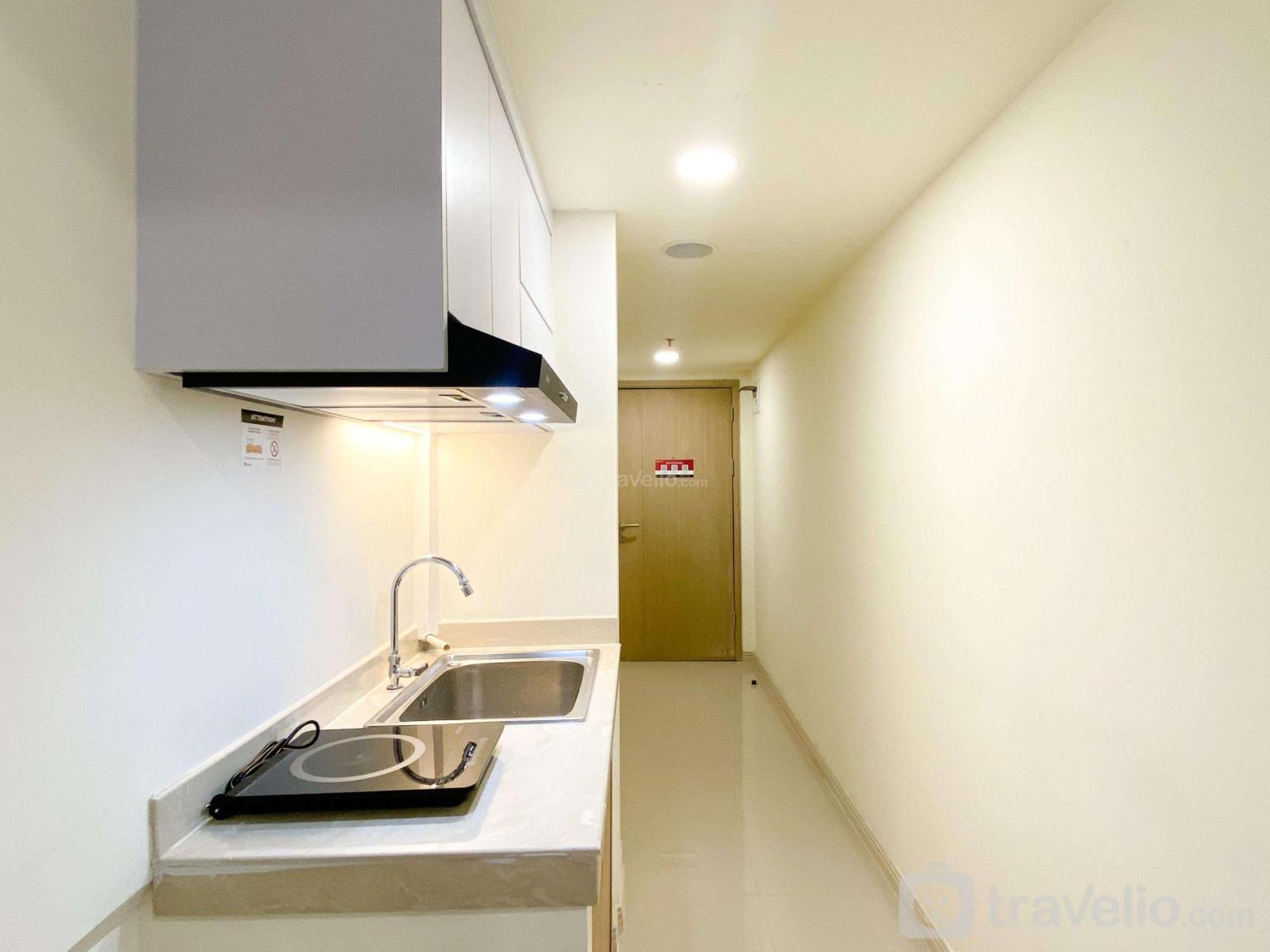 Comfort And Cozy 2br At Meikarta By Travelio Apartment