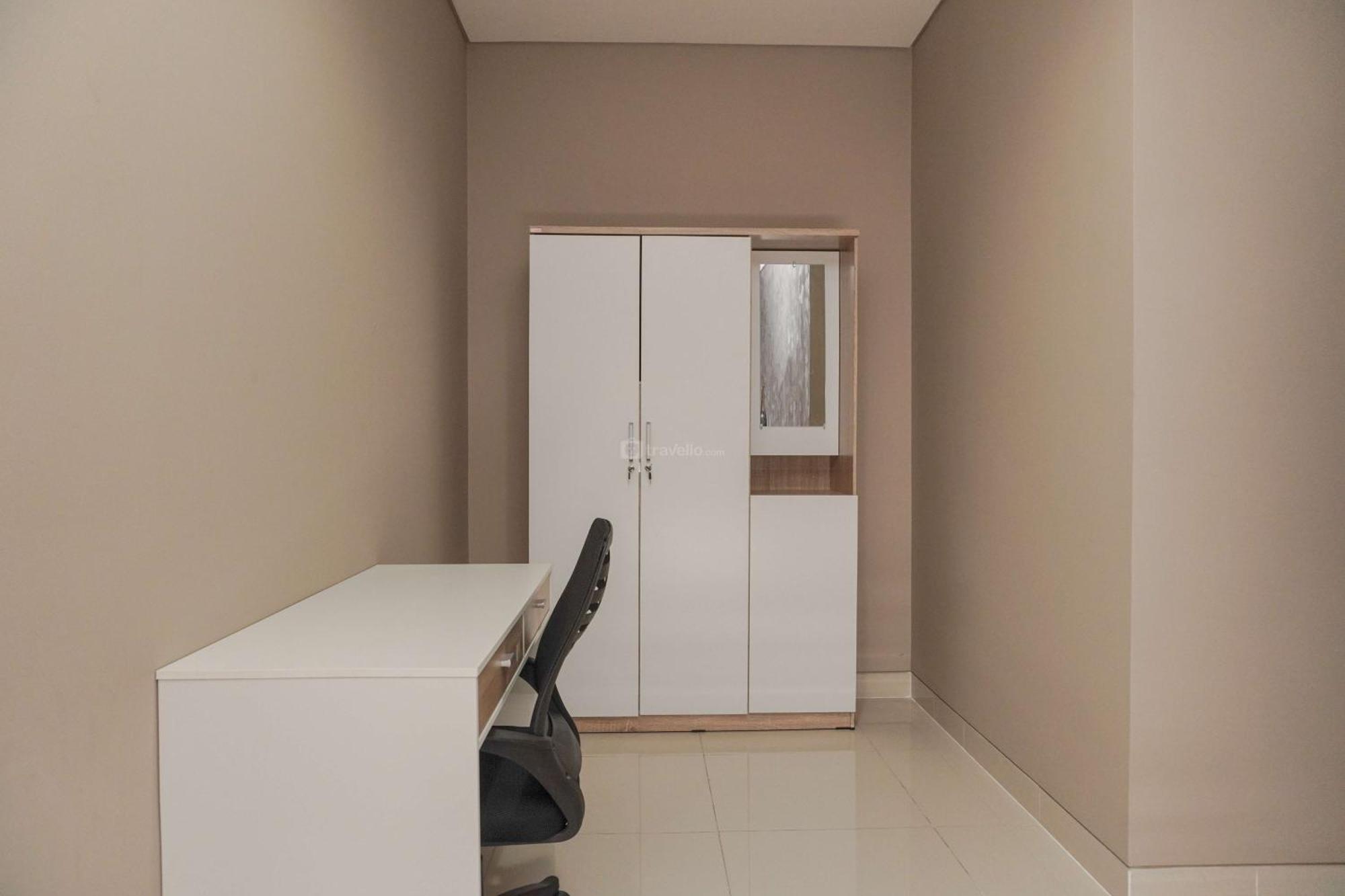 Homey And 2br At Ciputra International By Travelio