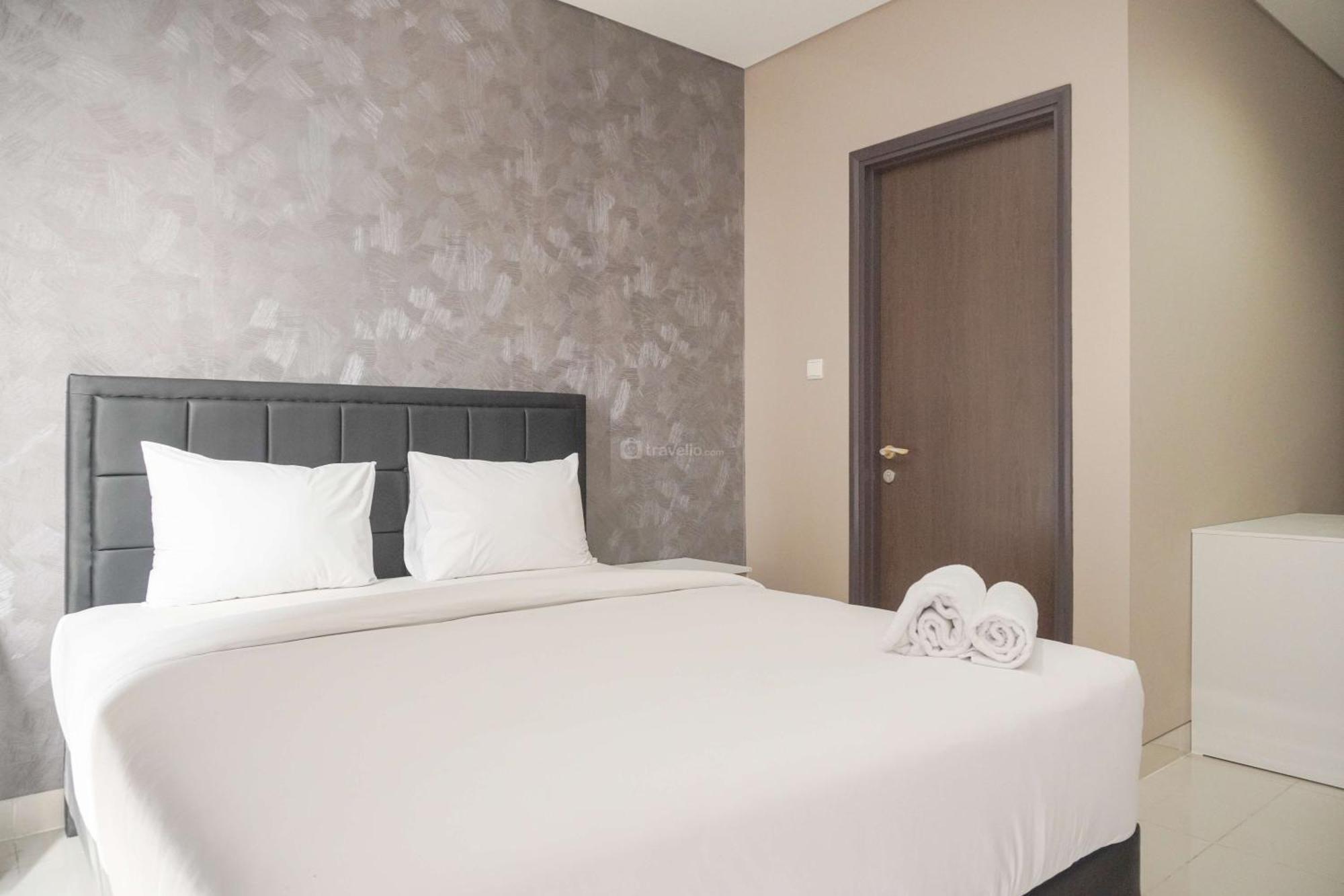 Căn hộ Homey And 2br At Ciputra International By Travelio *