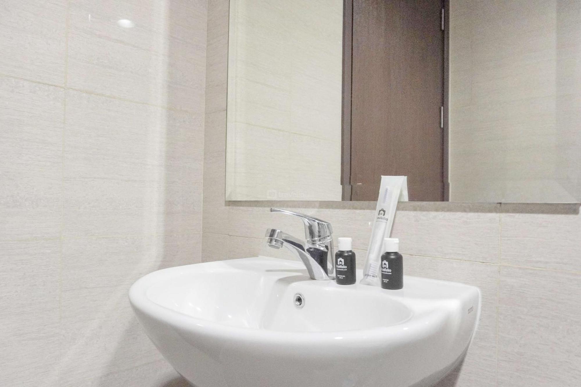 Homey And 2br At Ciputra International By Travelio Apartment Jakarta