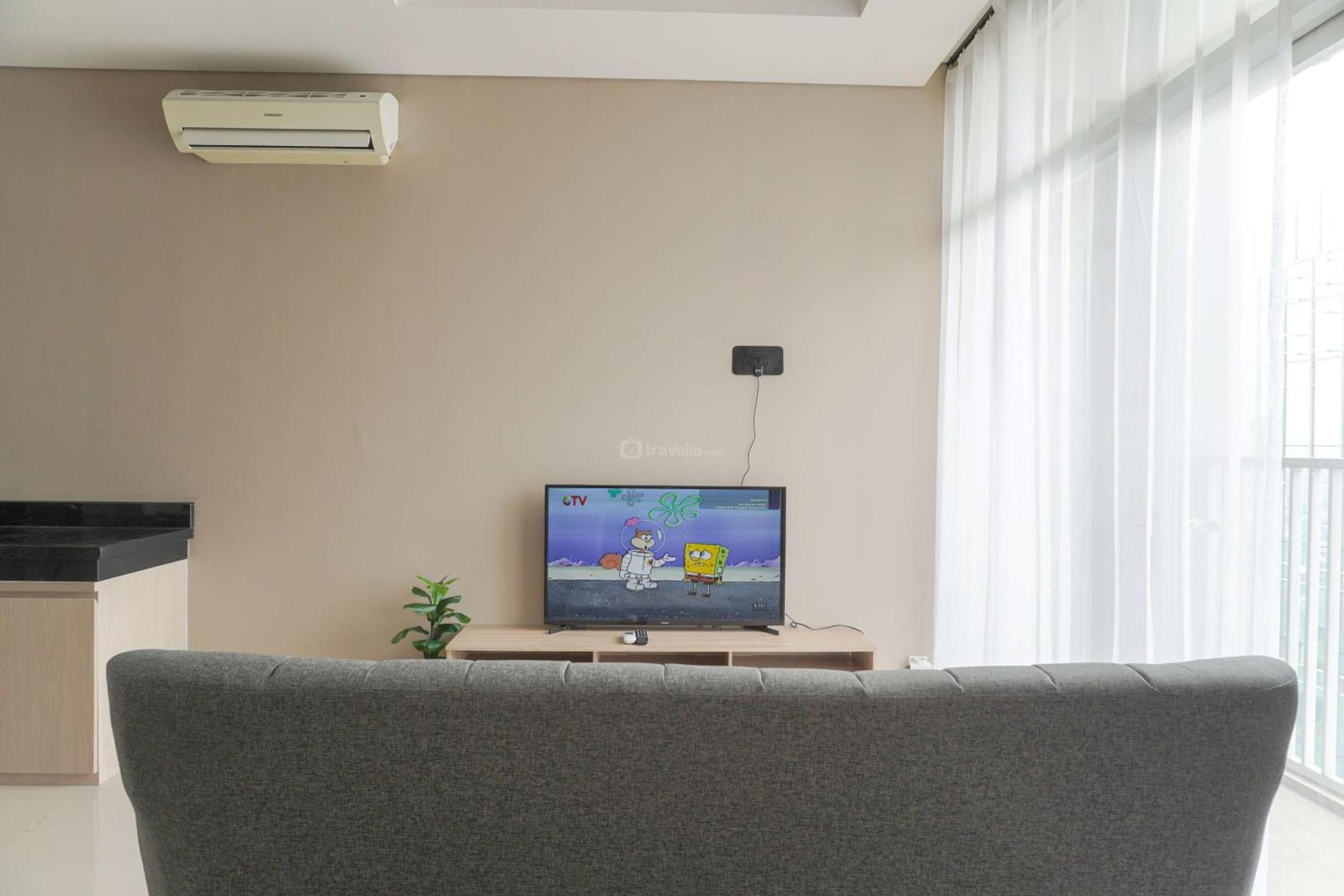 Homey And 2br At Ciputra International By Travelio * Jakarta