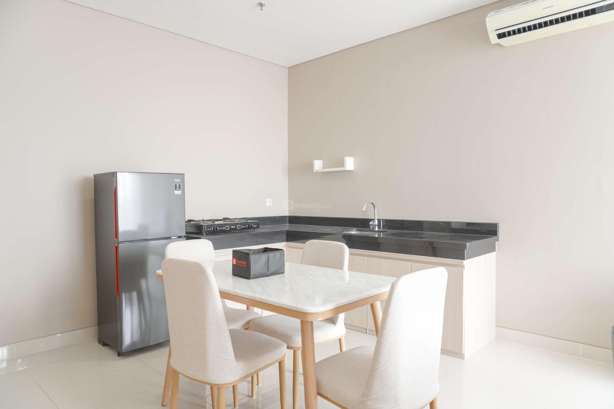 Homey And 2br At Ciputra International By Travelio *