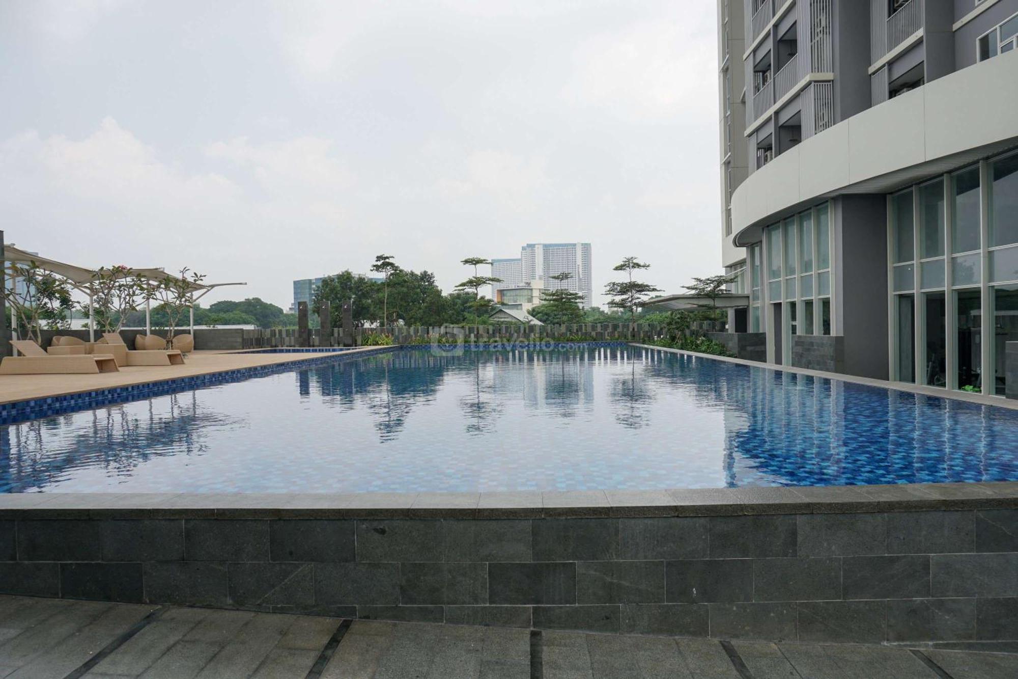 Homey And 2br At Ciputra International By Travelio * Jakarta