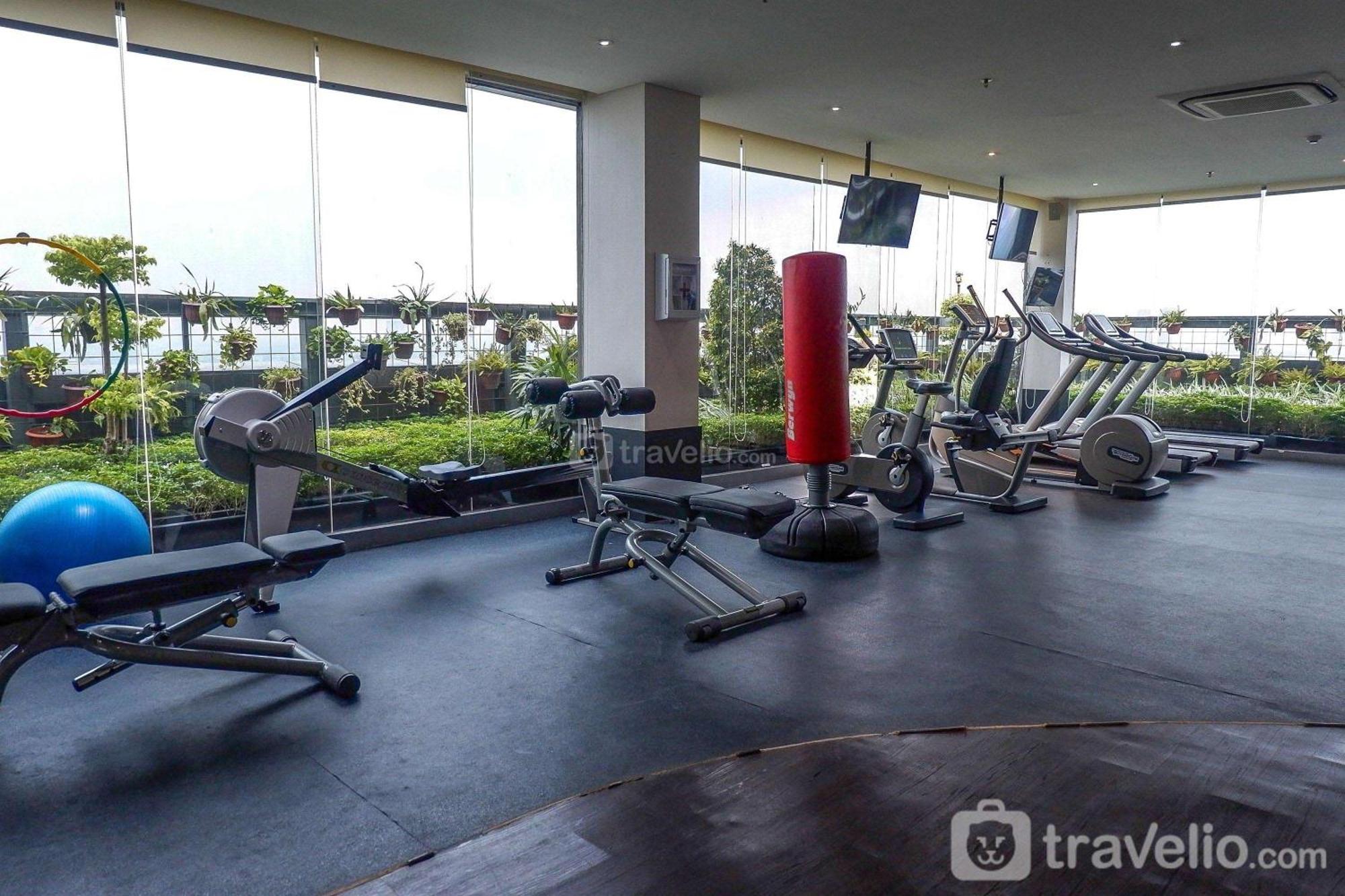 Apartment Fancy And Spacious 1br At 26th Floor L'avenue By Travelio *
