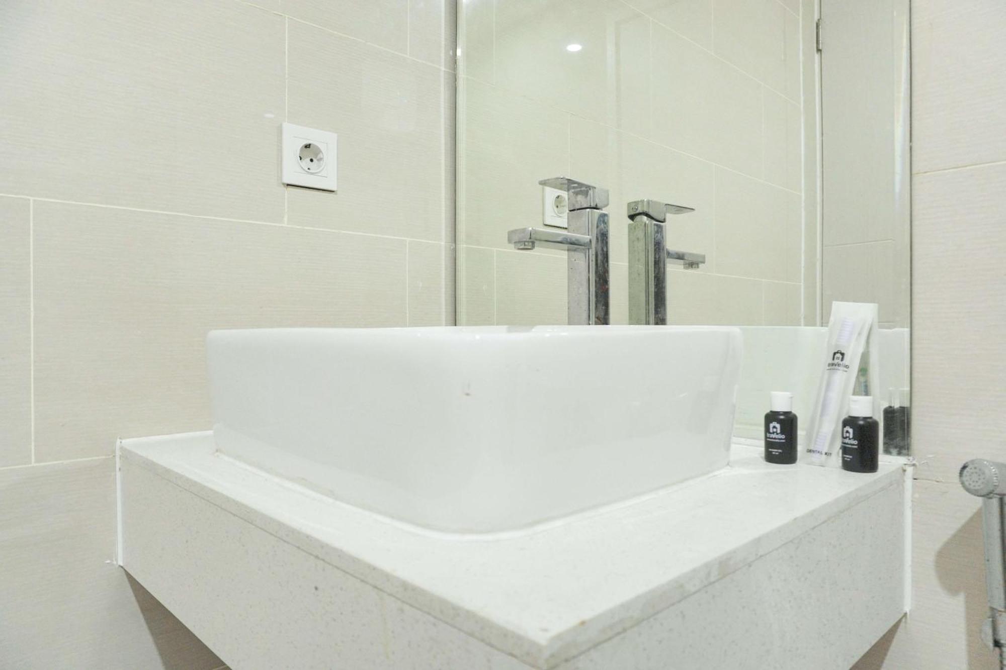 Good Choice At Daan Mogot By Travelio * Jakarta