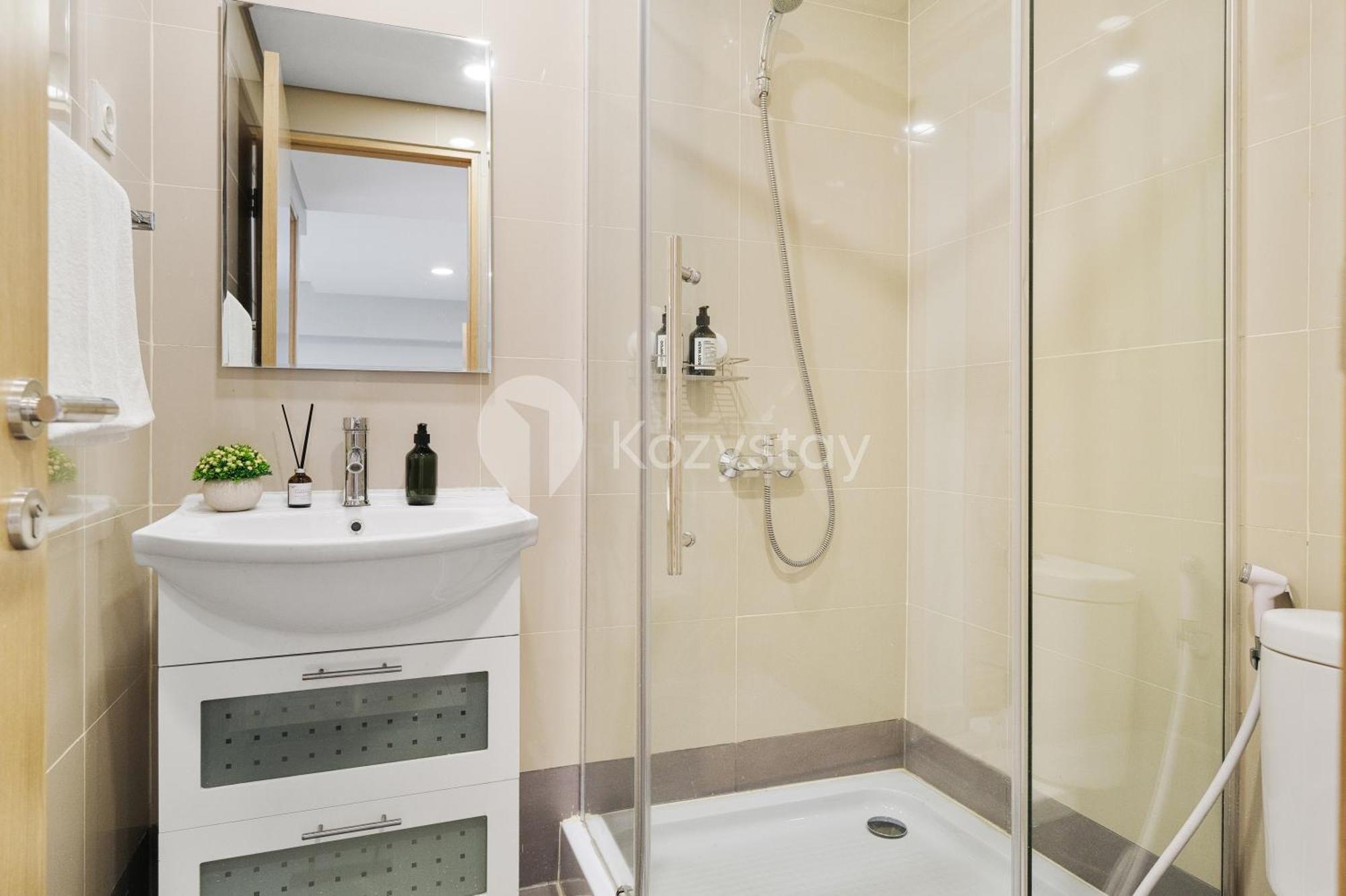 Magnolia By Kozystay - Kebon Jeruk Apartment Jakarta