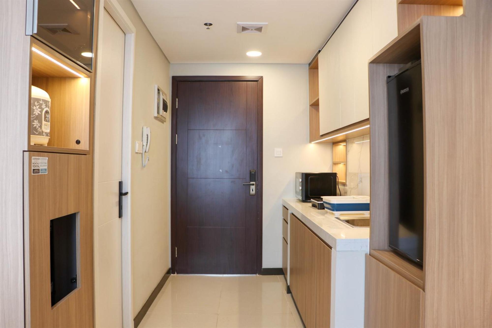 And Cozy At Daan Mogot By Travelio Apartment