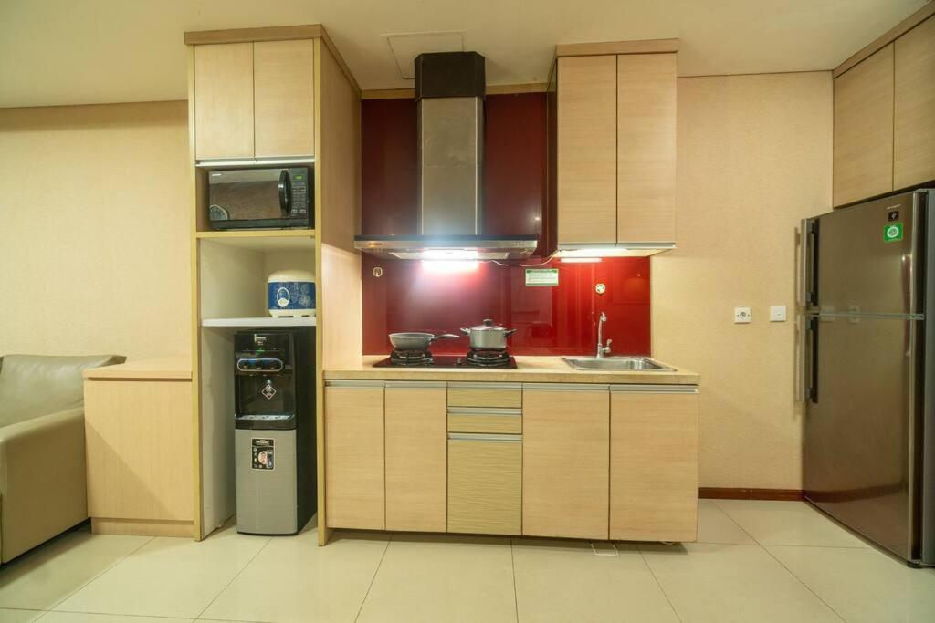2br At View Thamrin Netflix Apartment *