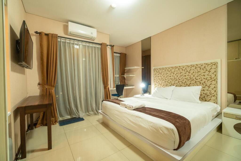 2br At View Thamrin Netflix Jakarta