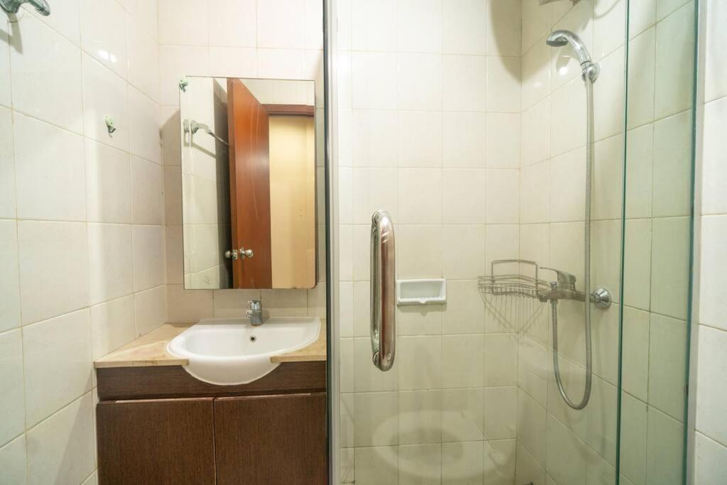 2br At View Thamrin Netflix Apartment *