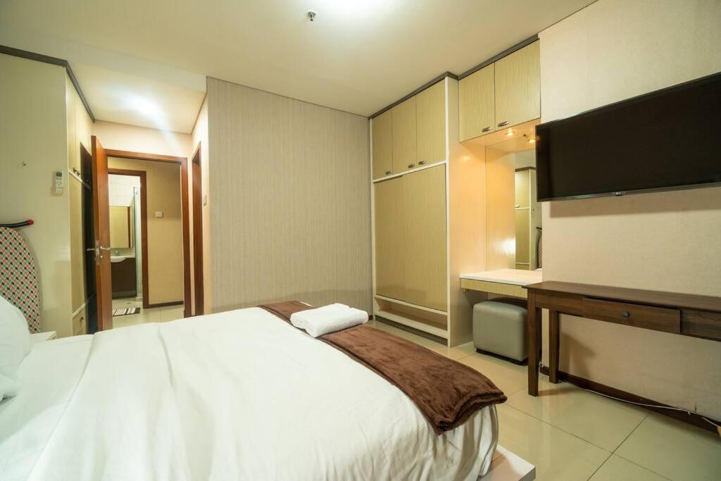 2br At View Thamrin Netflix * Jakarta