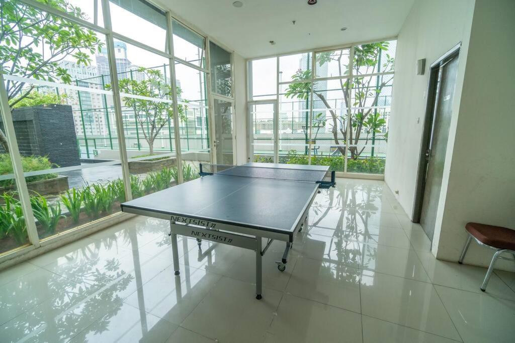 2br At View Thamrin Netflix Jakarta