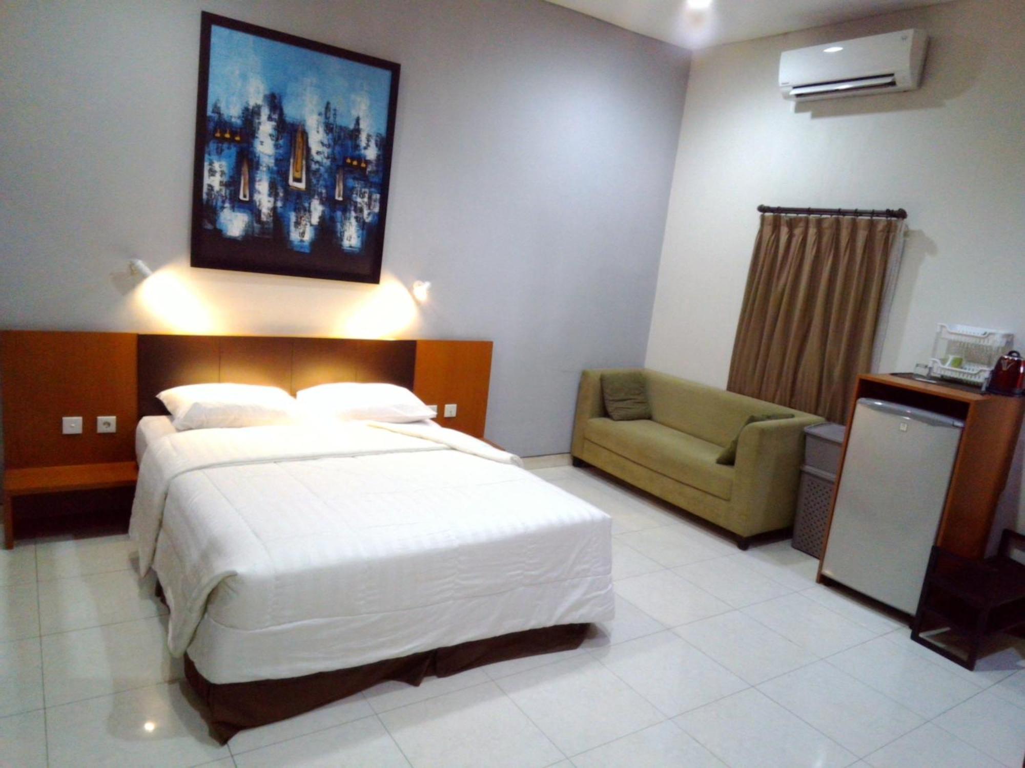 Wisma tamu Arcs House Menteng By Jambuluwuk