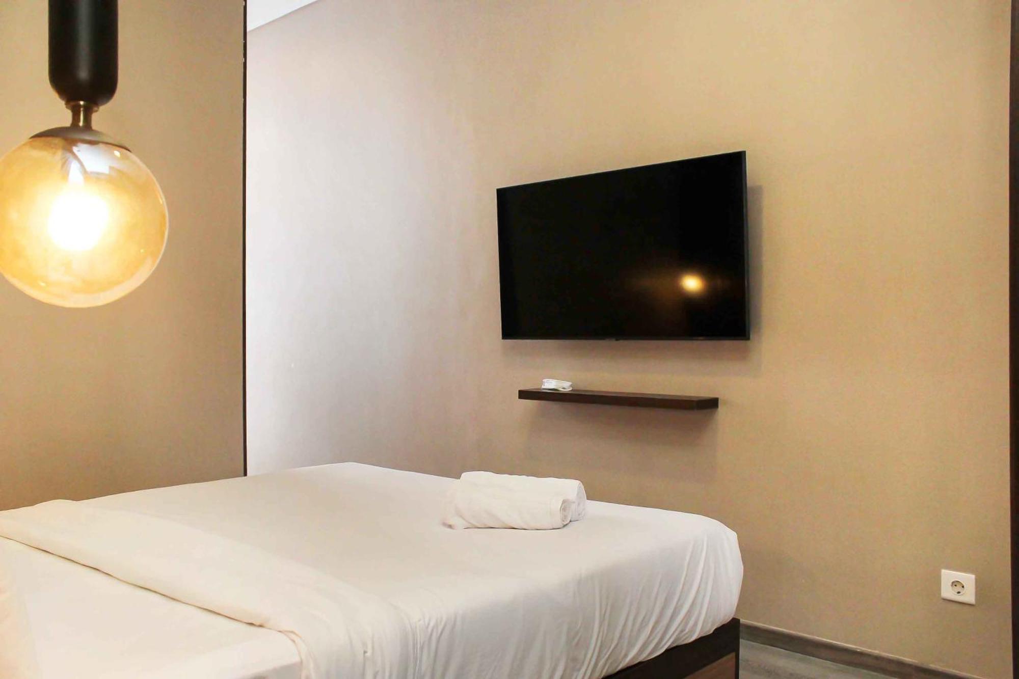 Stunning And Comfy 2br + Study At Sudirman By Travelio