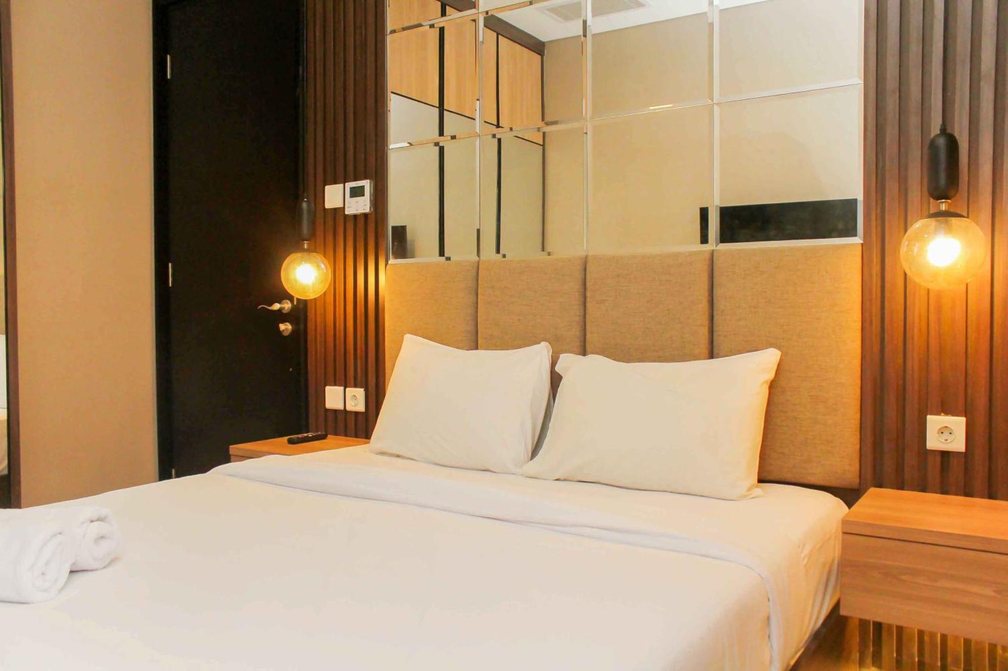 Stunning And Comfy 2br + Study At Sudirman By Travelio Apartment Jakarta