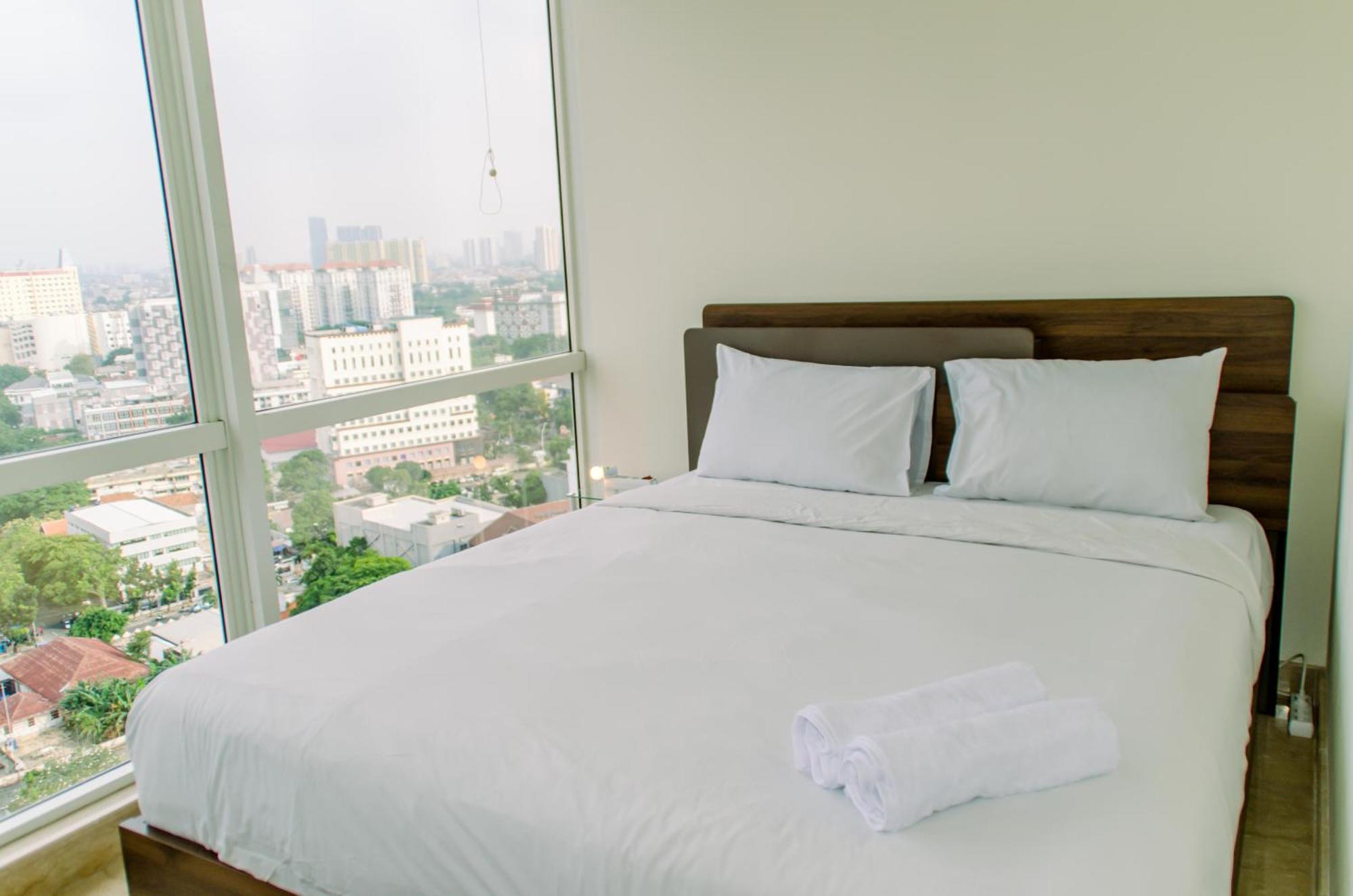 Elegant And Restful 2br At Menteng Park By Travelio