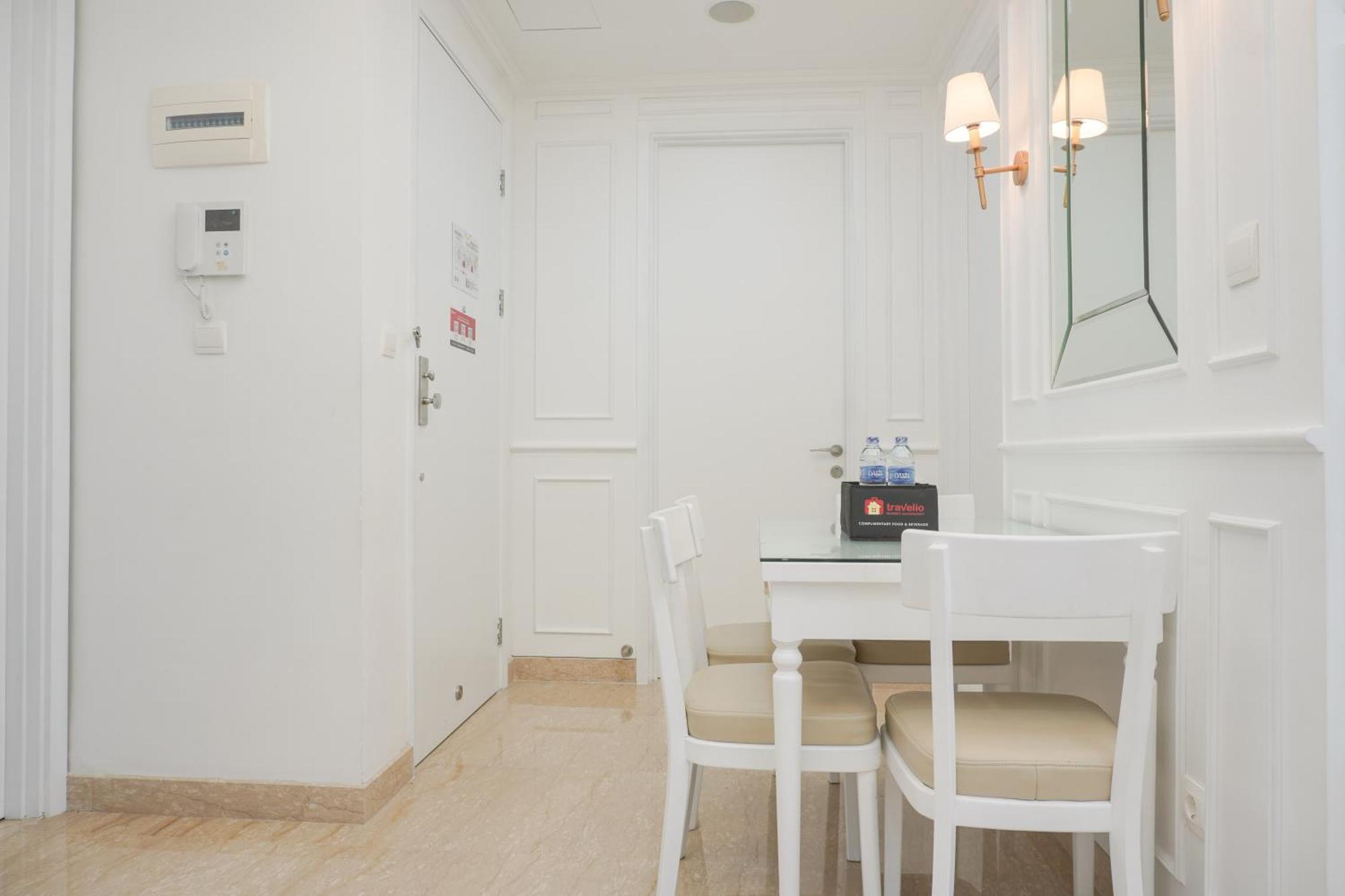 Modern And Comfy 2br At Menteng Park By Travelio Apartment Jakarta